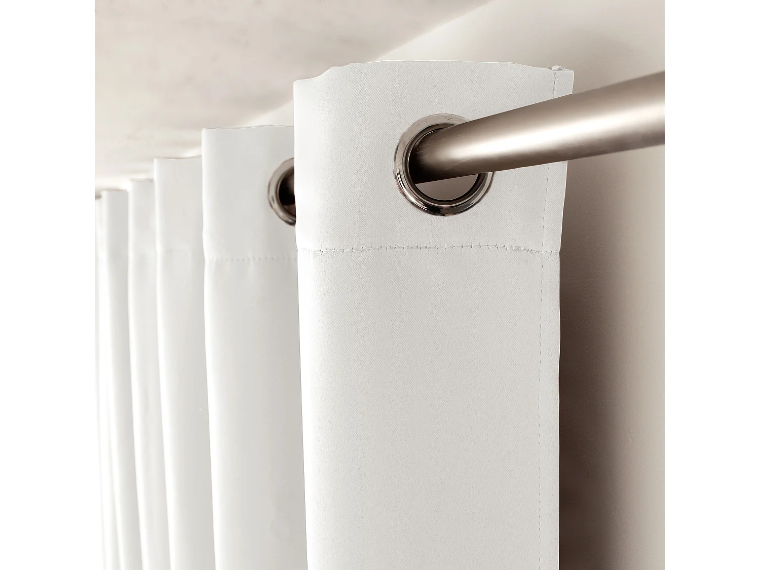 2 rideaux occultant à œillets, blanc glacial (gris clair), 140x240cm, 100% polyester, collection Réglisse