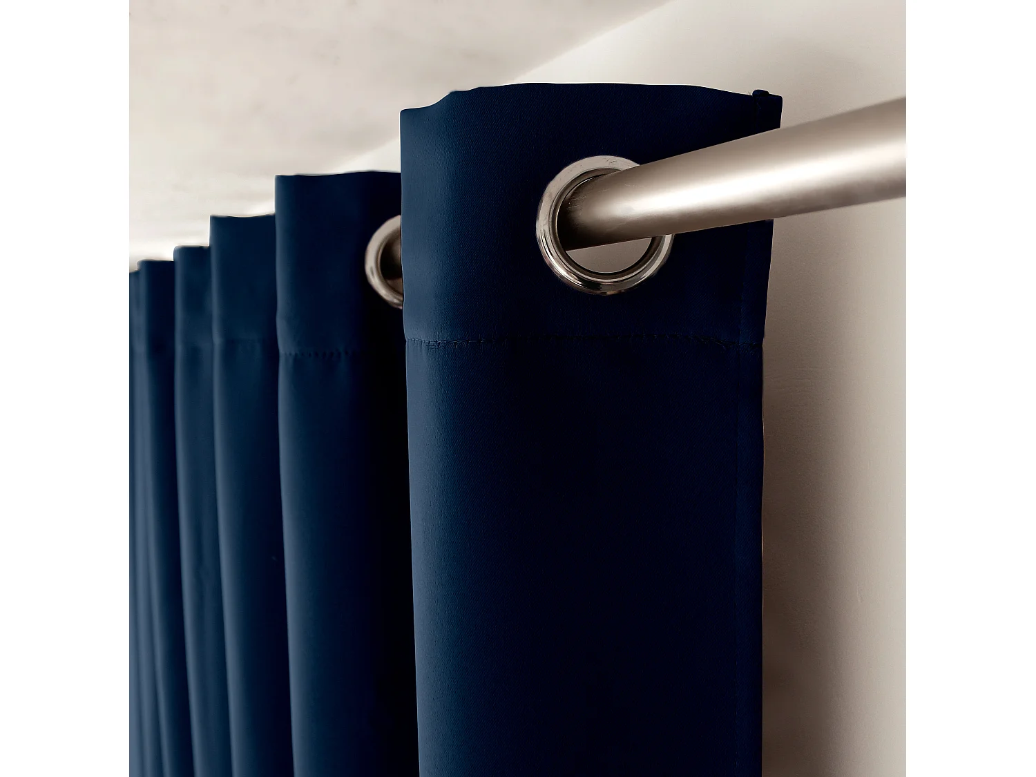 2 rideaux occultant à œillets, bleu marine, 140x240cm, 100% polyester, collection Réglisse