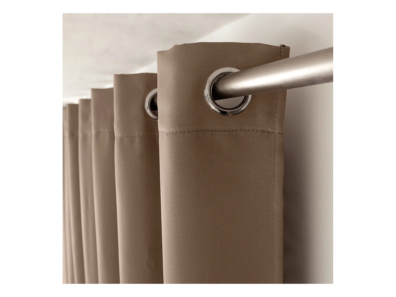 2 rideaux occultant à œillets, marron vison, 140x240cm, 100% polyester, collection Réglisse