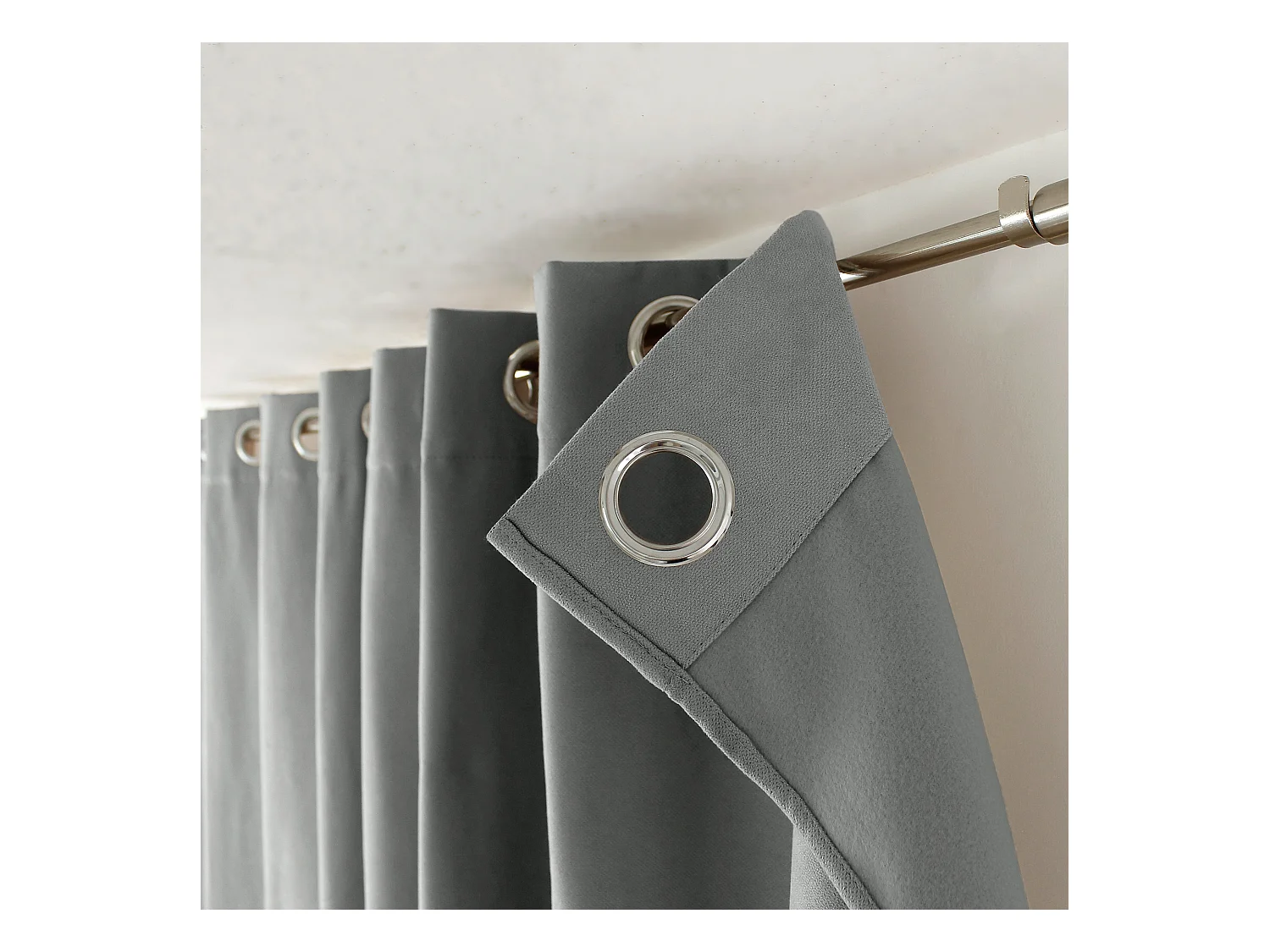2 rideaux thermique à œillets, gris béton, 135x240cm, doublure polaire, collection Nordica