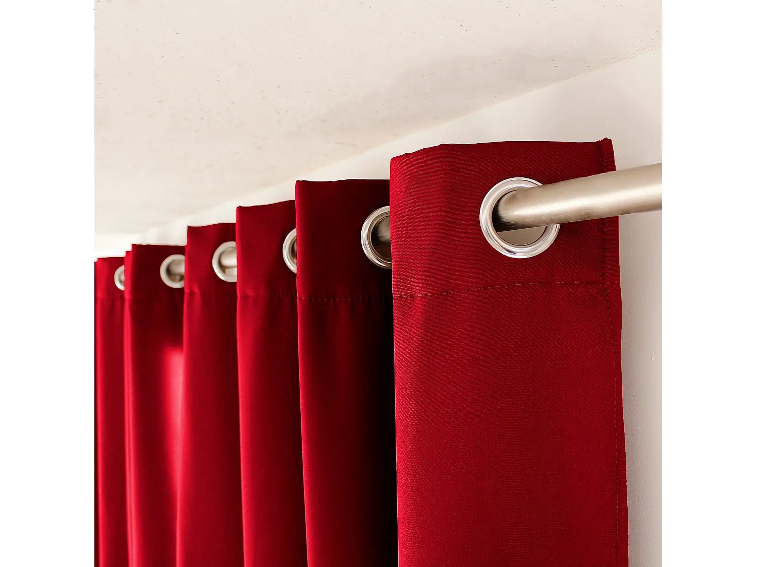 Set van 2 thermische gordijnen met zeilringen, rood, 140x180cm, 100% polyester, Glacier collectie