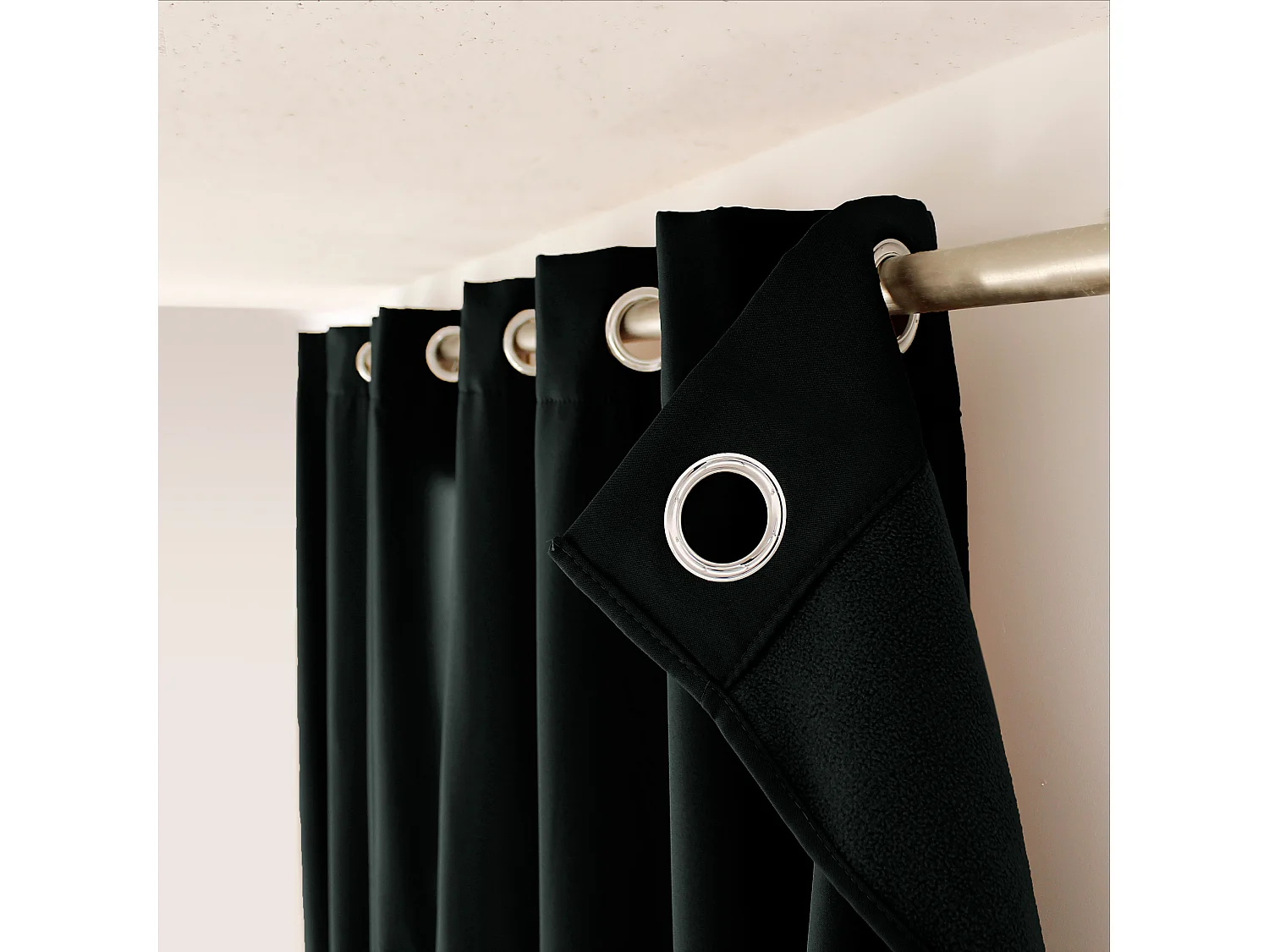 Lot de 2 rideaux thermique avec oeillets, noir, 140x180cm, 100% polyester, collection Glacier