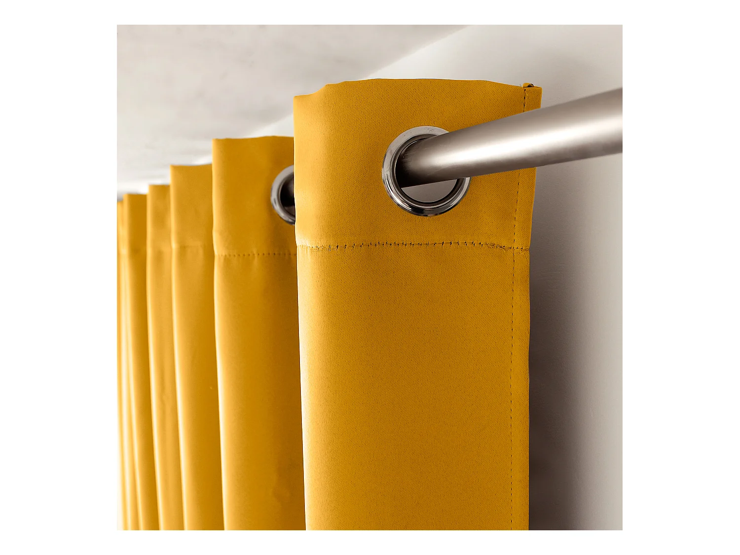 Set van 2 verduisterende gordijnen met zeilringen, mosterdgeel, 140x180cm, 100% polyester, Reglisse collectie