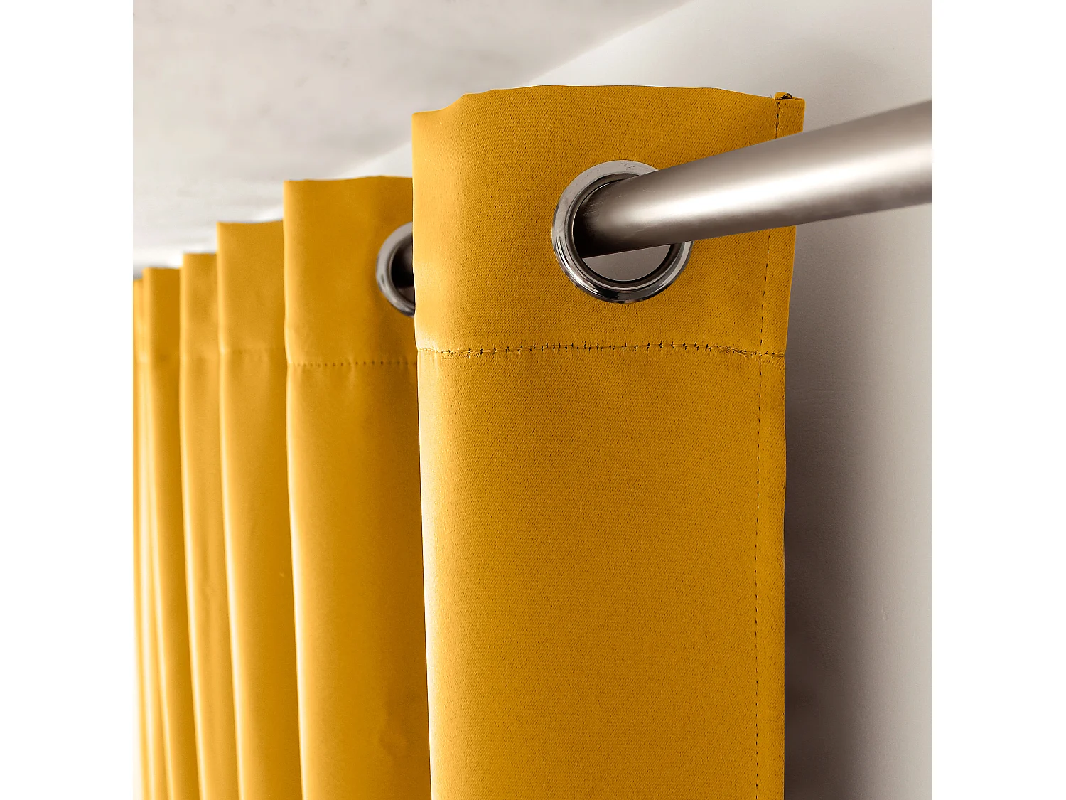 Set van 2 verduisterende gordijnen met zeilringen, mosterdgeel, 140x180cm, 100% polyester, Reglisse collectie