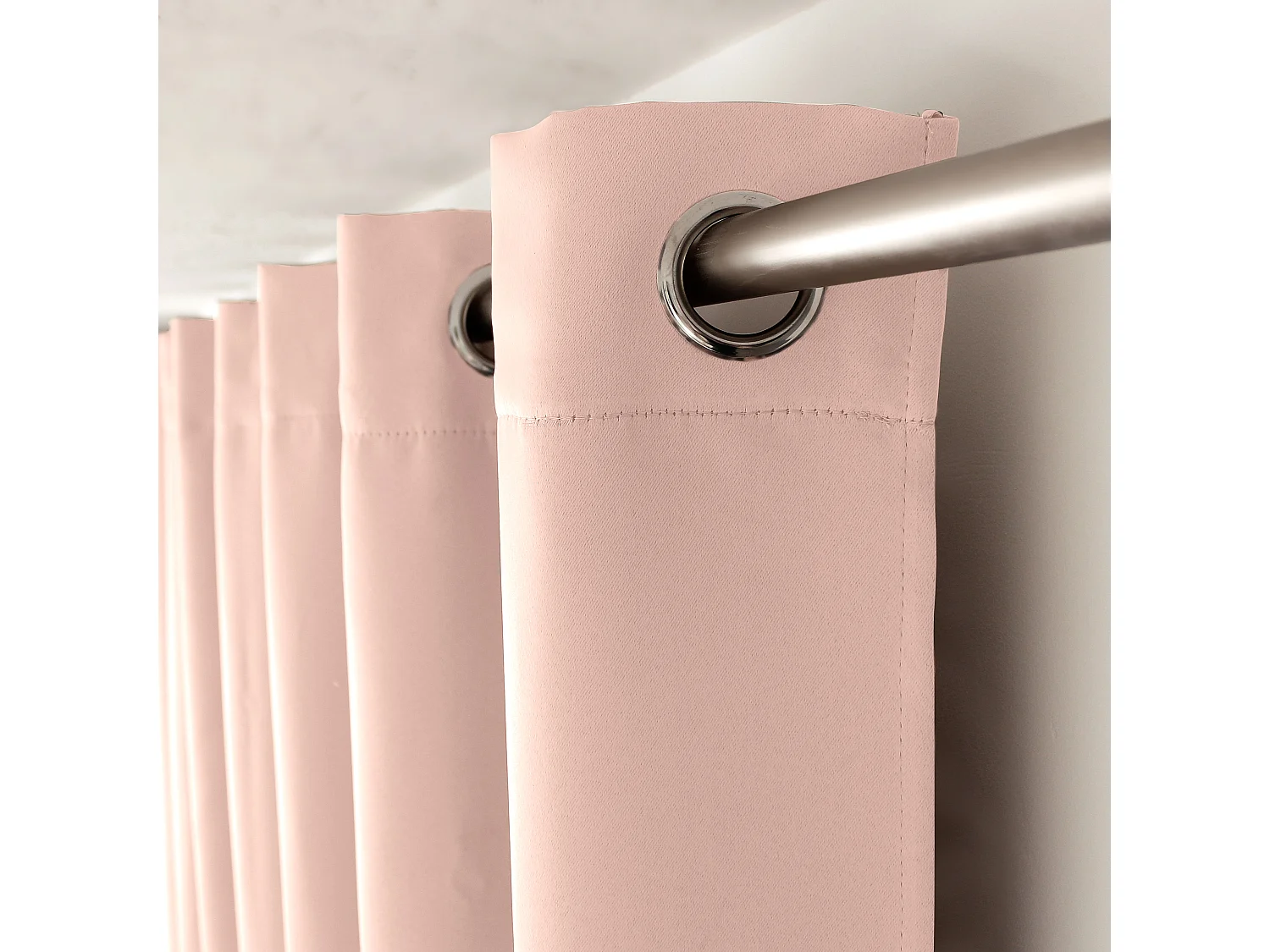 Set van 2 verduisterende gordijnen met oogjes, oudroze, 140x180cm, 100% polyester, Reglisse collectie