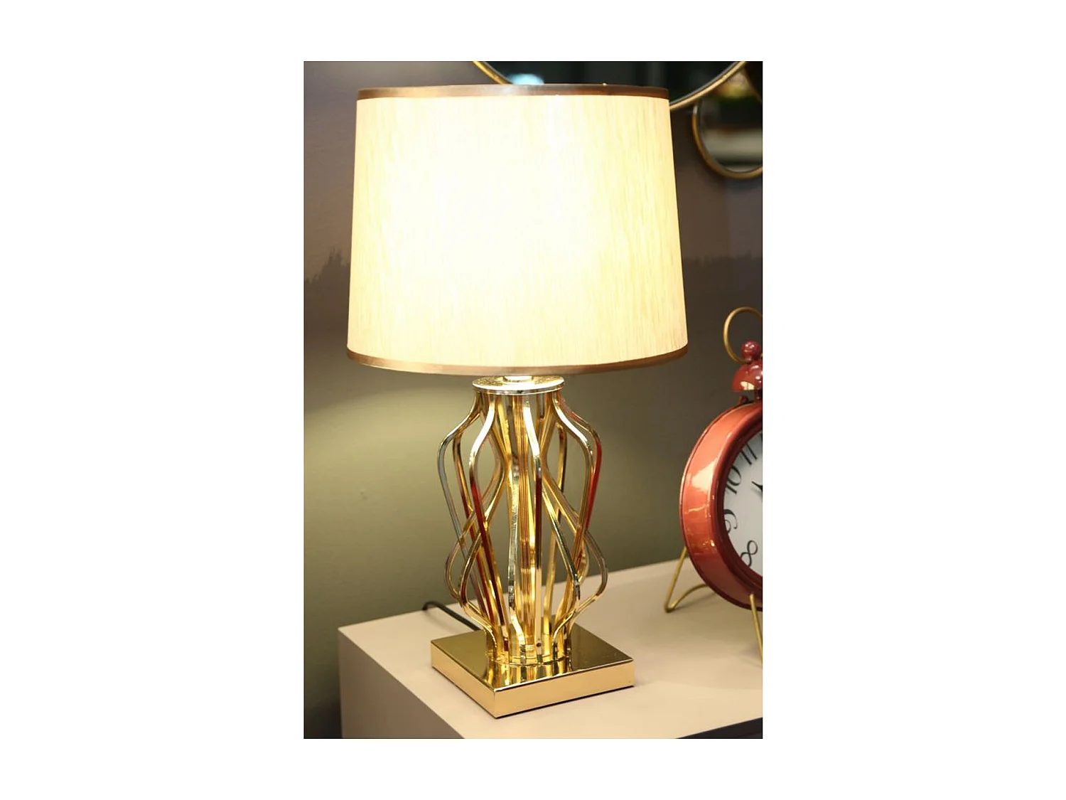 Candeeiro de Mesa MF120, Ouro, 30x30x52 cm, Seven Design