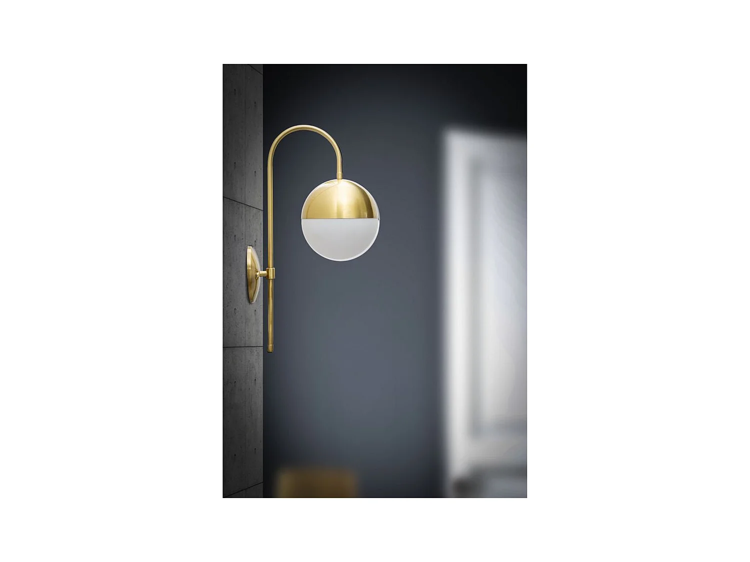 Lampada a Parete MF51, Oro, 19x31x51 cm, Epikasa