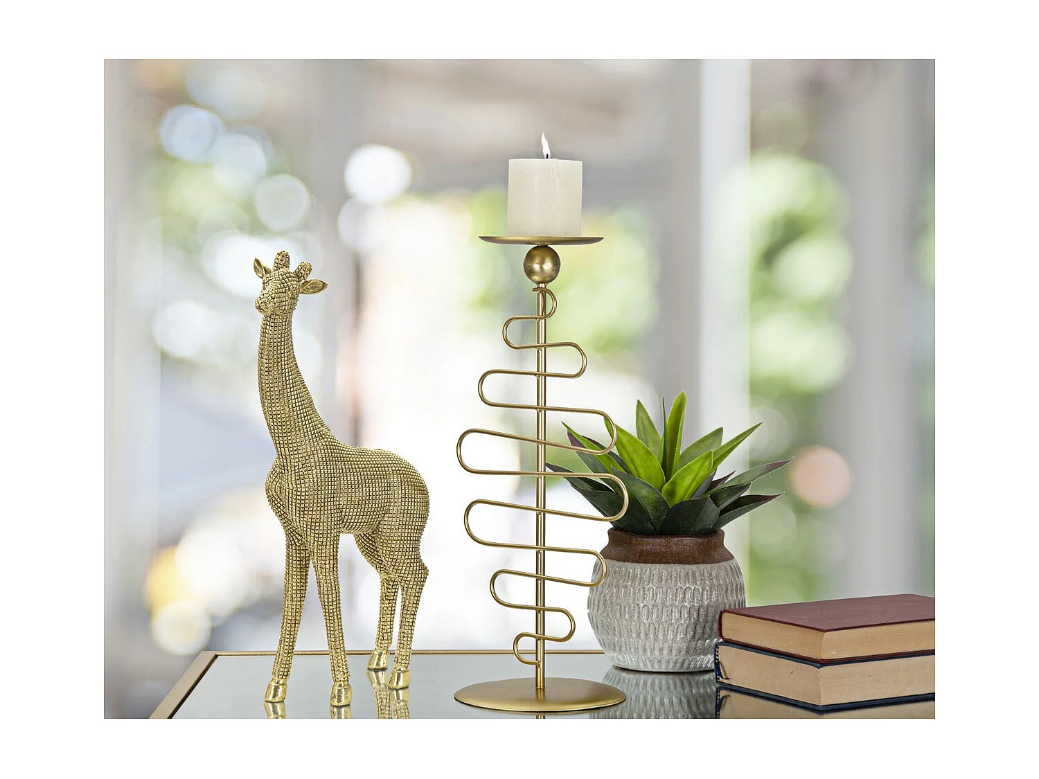 Rzeźba Żyrafa 1, Złoto, 19,8x8x40 cm, Seven Design