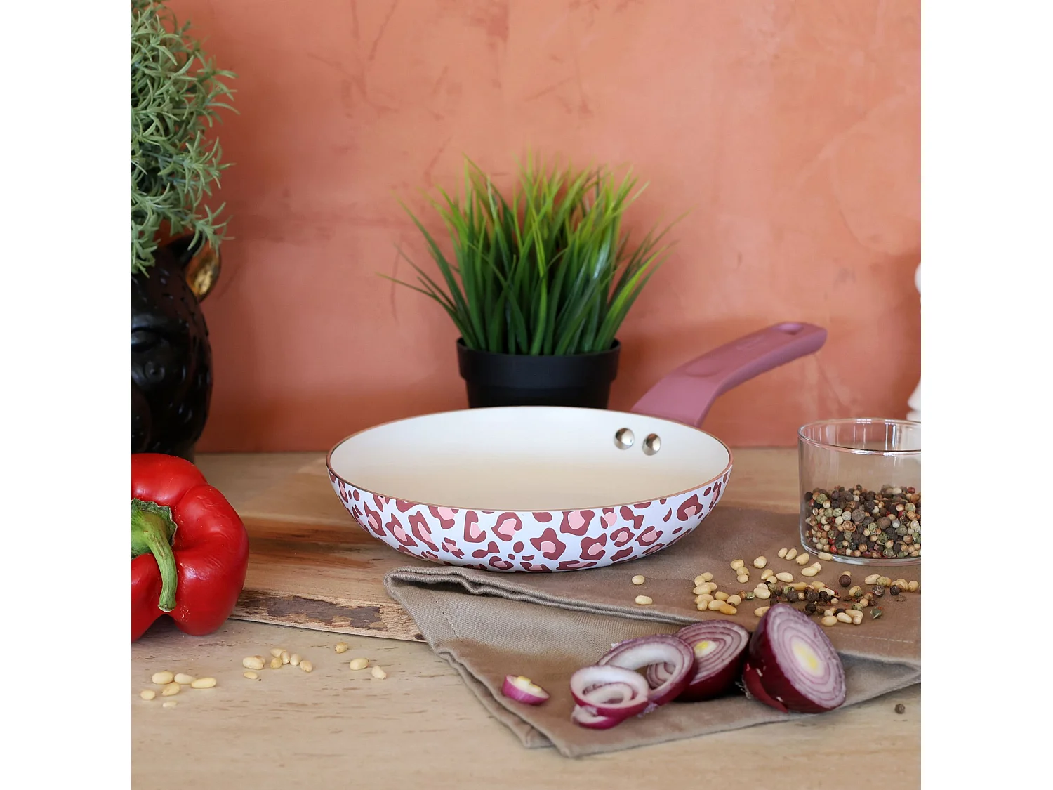 Menastyl - Poele Leopard 20cm En Aluminium Recycle Rose