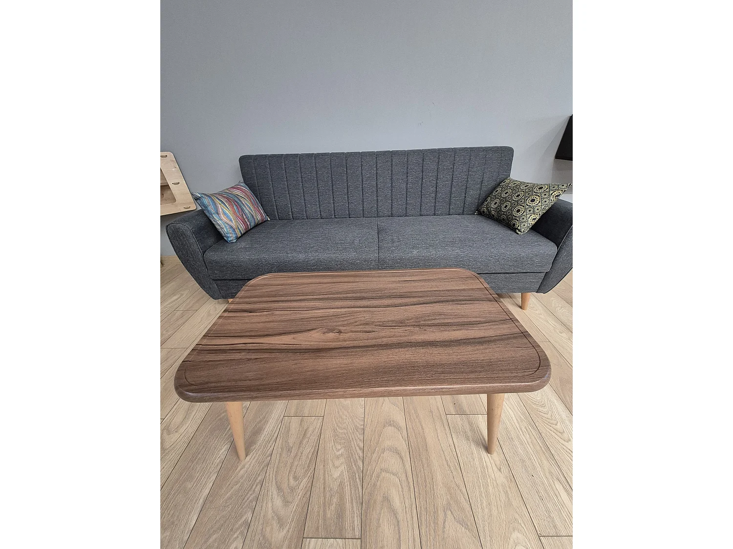 Bohemia Table Basse 90 cm avec Pieds en Bois (Noyer)