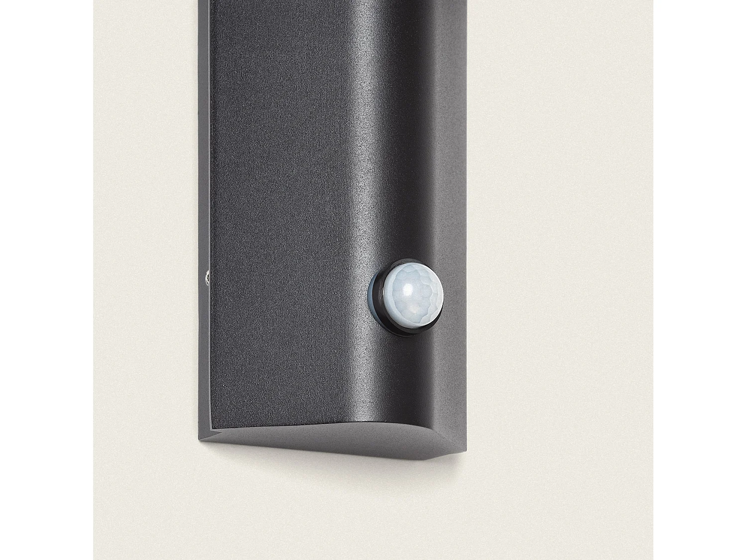 Aplique de Pared Exterior LED 6W Aluminio con Detector de Movimiento Abel Negro
