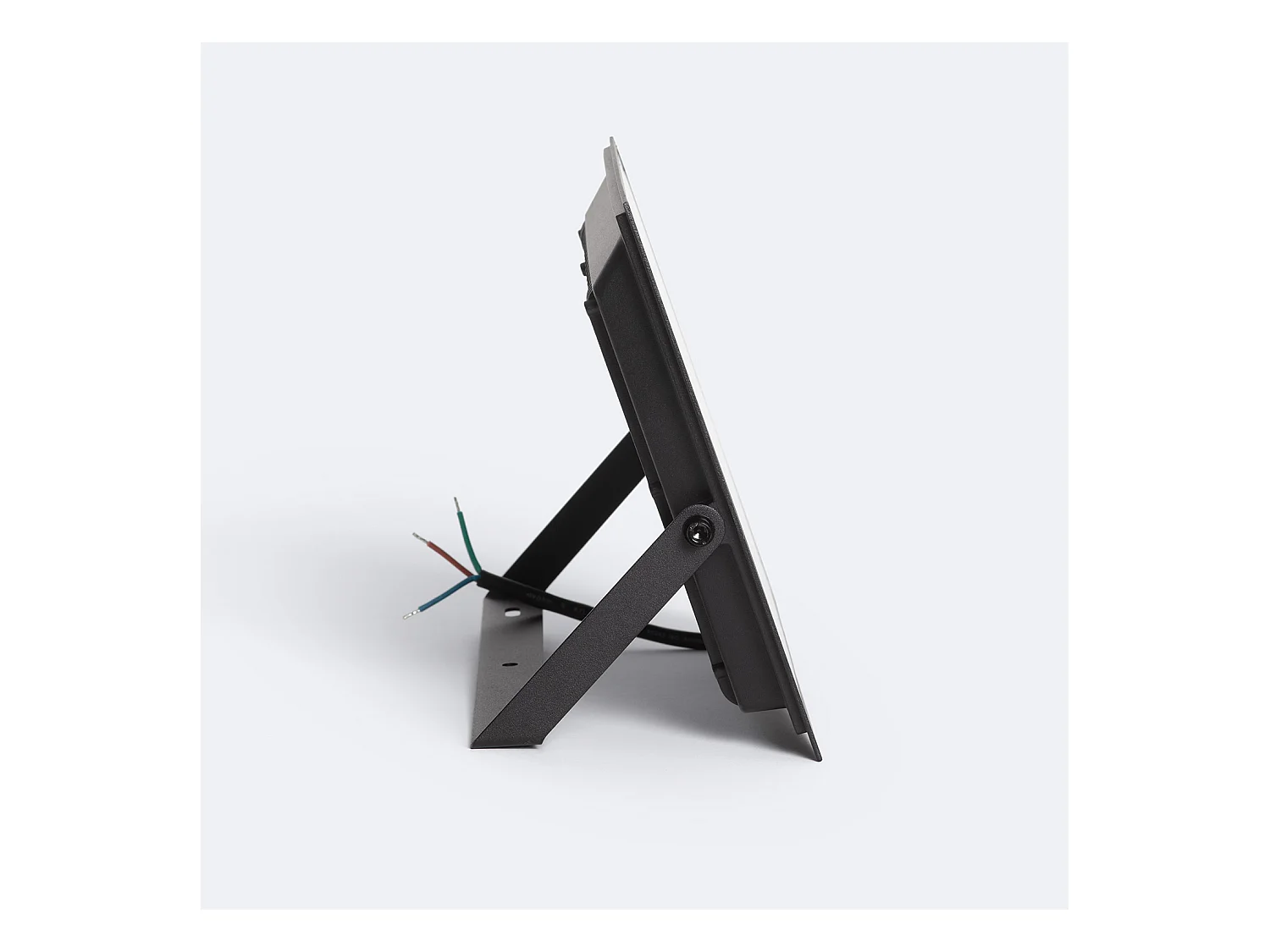 Projecteur LED 150W 120lm/W IP65 S3 3000K Non Noir Blanc chaud