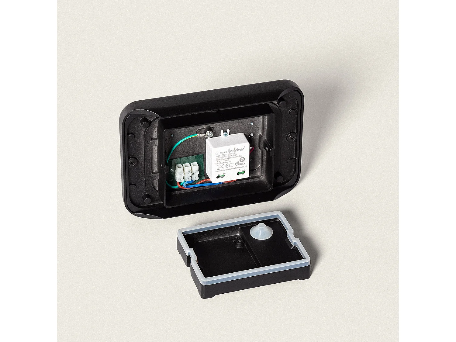 Applique Murale Extérieure LED 8W Éclairage Rectangulaire Noire Gulpos Noir mat