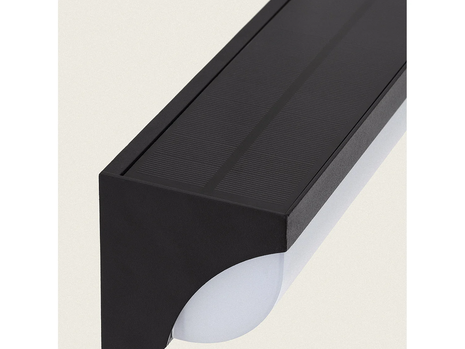 Applique da Parete per Esterni Solare LED 5W Alluminio con Sensore di Movimento Goran Nero