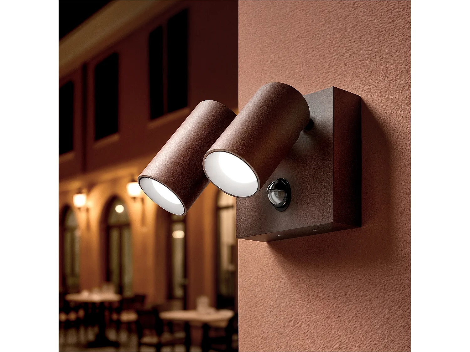 Applique Murale Extérieure LED 18W Aluminium CCT Sélectionnable Deux Spots avec Détecteur de Mouvement Kuriya Anthracite