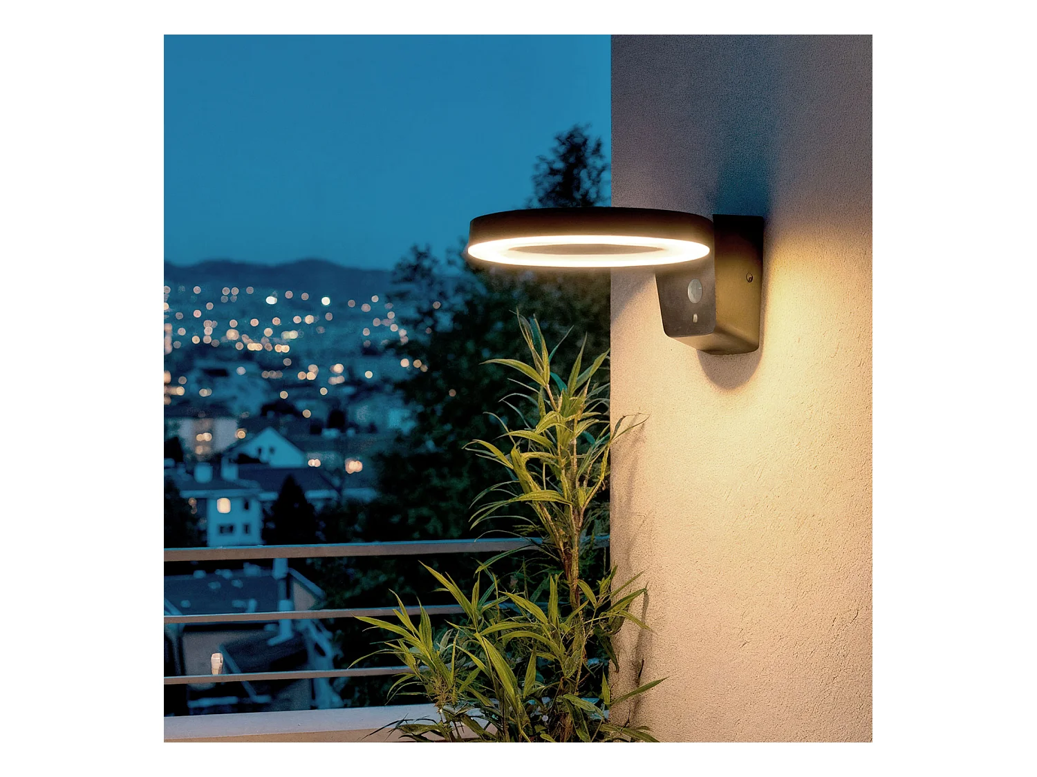 Applique Murale Extérieure Solaire LED 5W Aluminium avec Détecteur de Mouvement Aris Noir