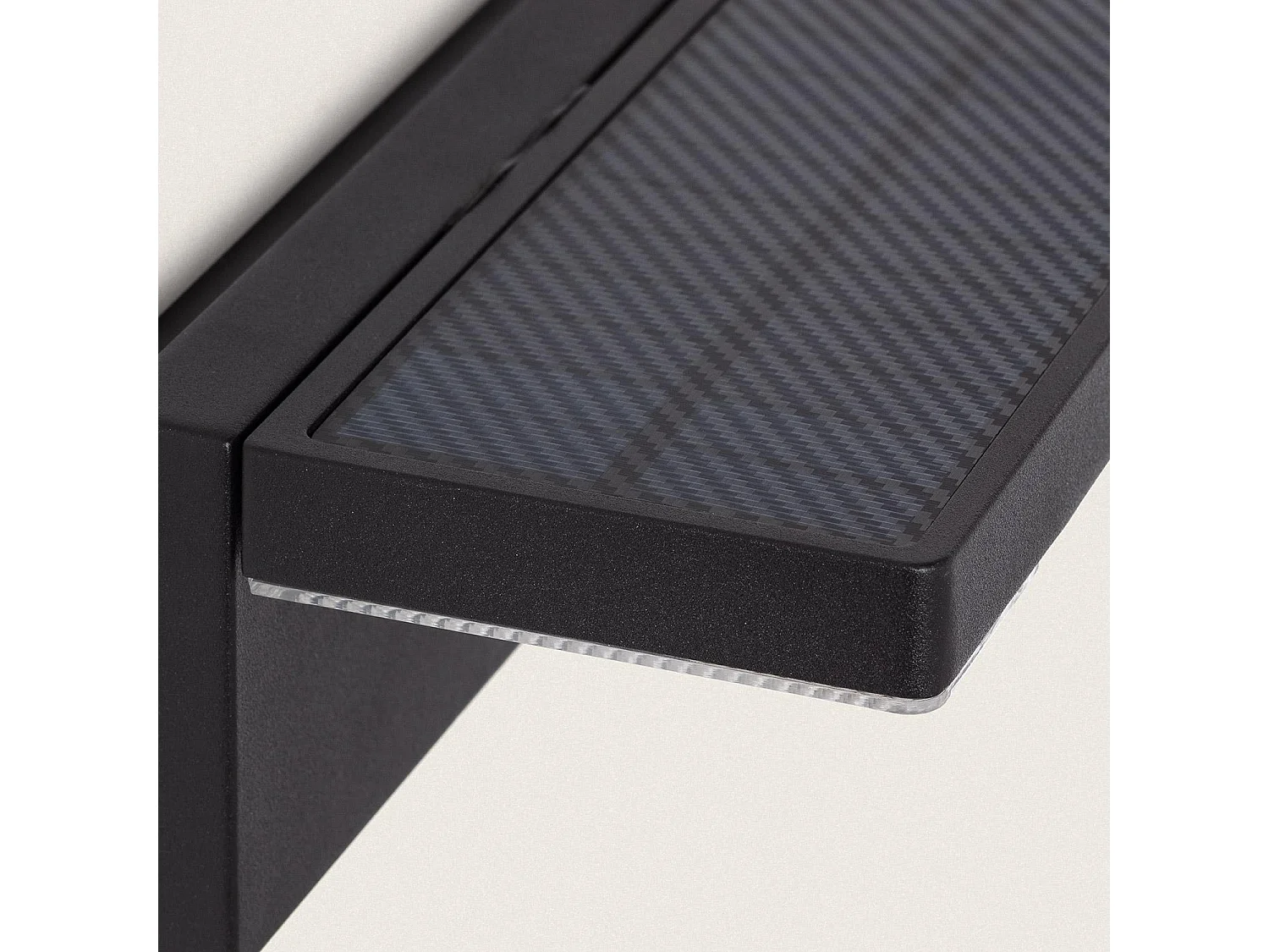 Applique da Parete per Esterni Solare LED 5W Alluminio con Sensore di Movimento Bran Nero