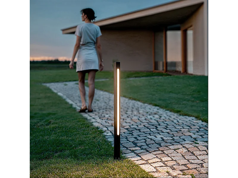 Lampioncino per Esterni 12-24W 80-160 cm con Picchetto Calax 800 mm