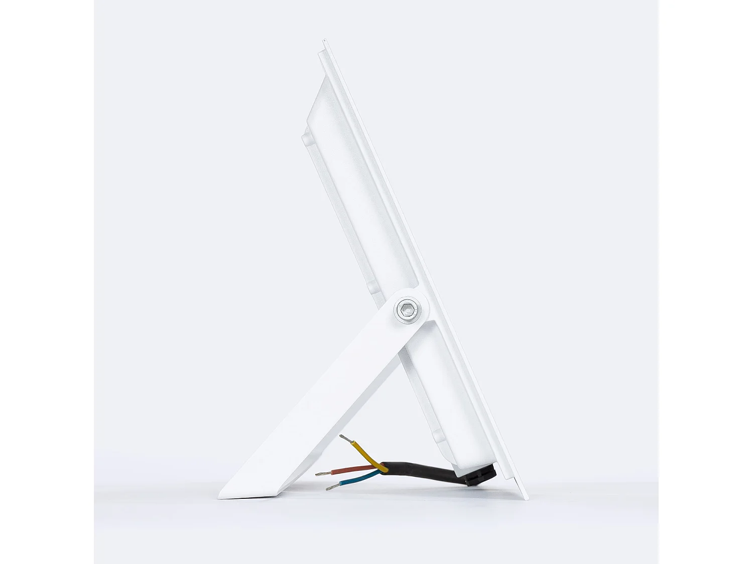 Projecteur LED 150W 120lm/W IP65 S3 3000K Non Blanc Blanc chaud