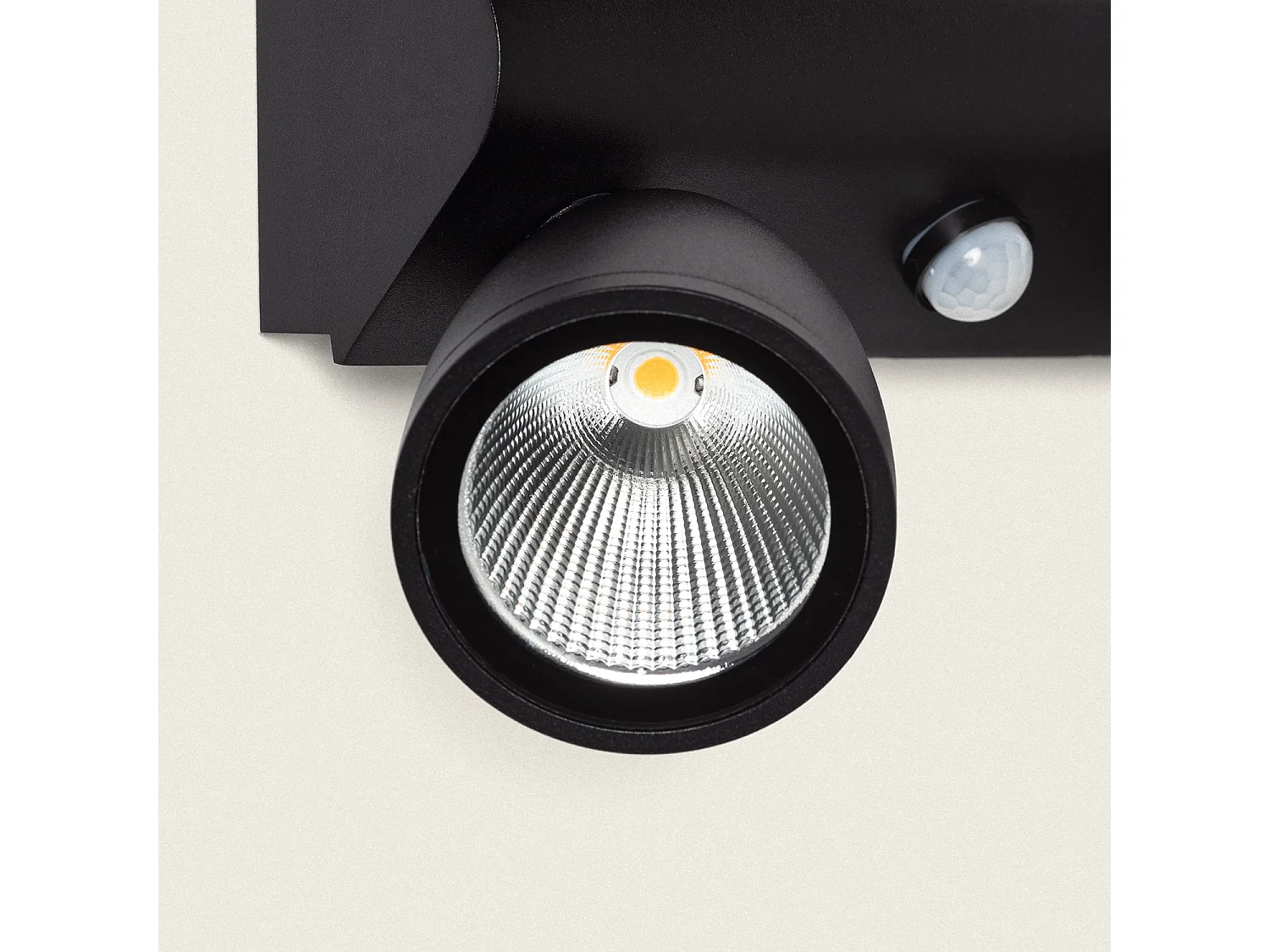 Applique Murale Extérieure LED 12W Aluminium avec Détecteur de Mouvement PIR Abel Large Deux Spots Noir