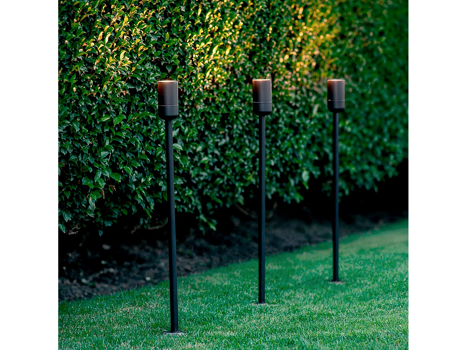 Baliza Exterior LED 6W 60 cm con Pincho Glimme Negro Mate