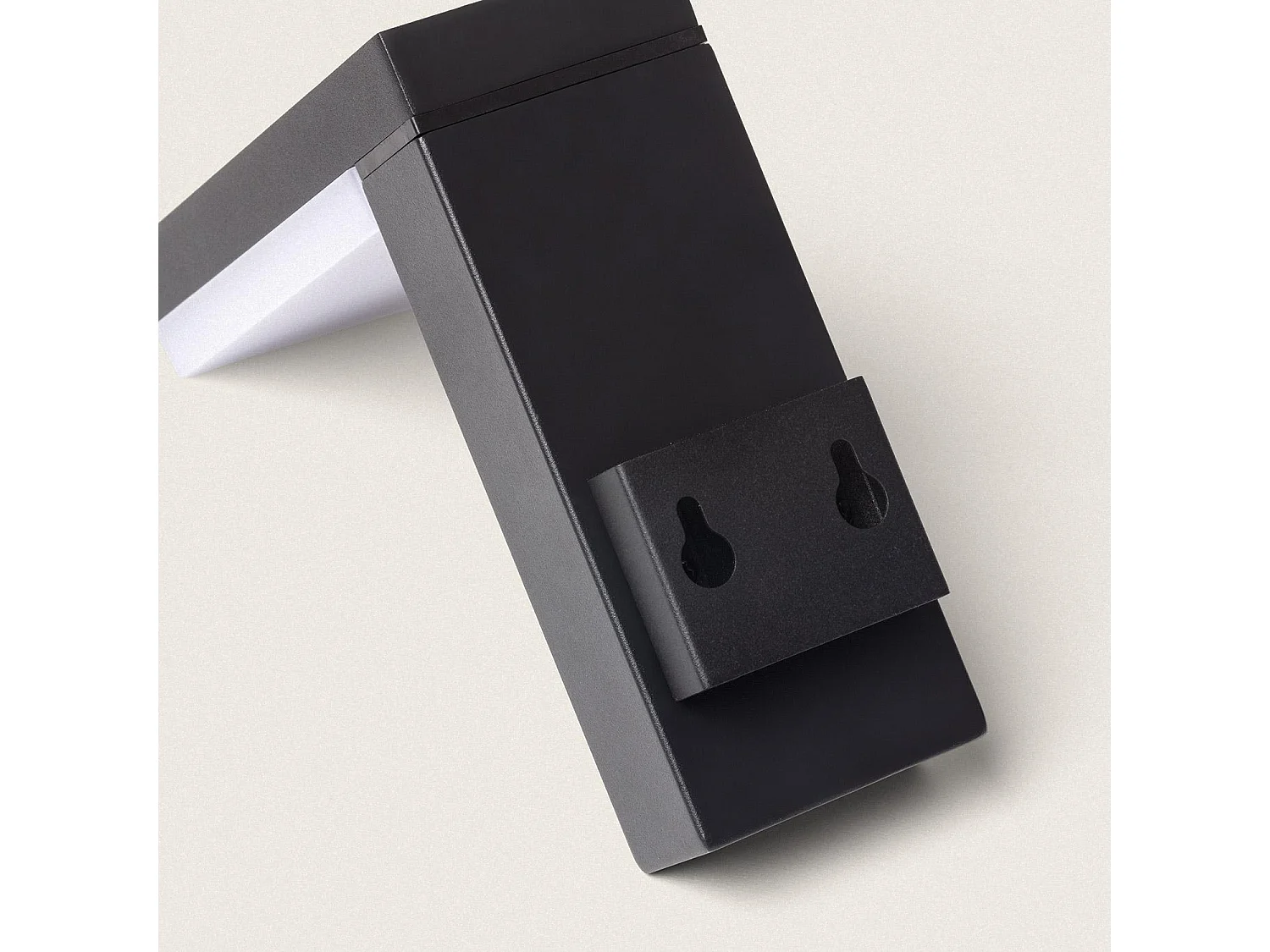 Applique da Parete per Esterni Solare LED 2W in Alluminio con Sensore di Movimento Goran Nero