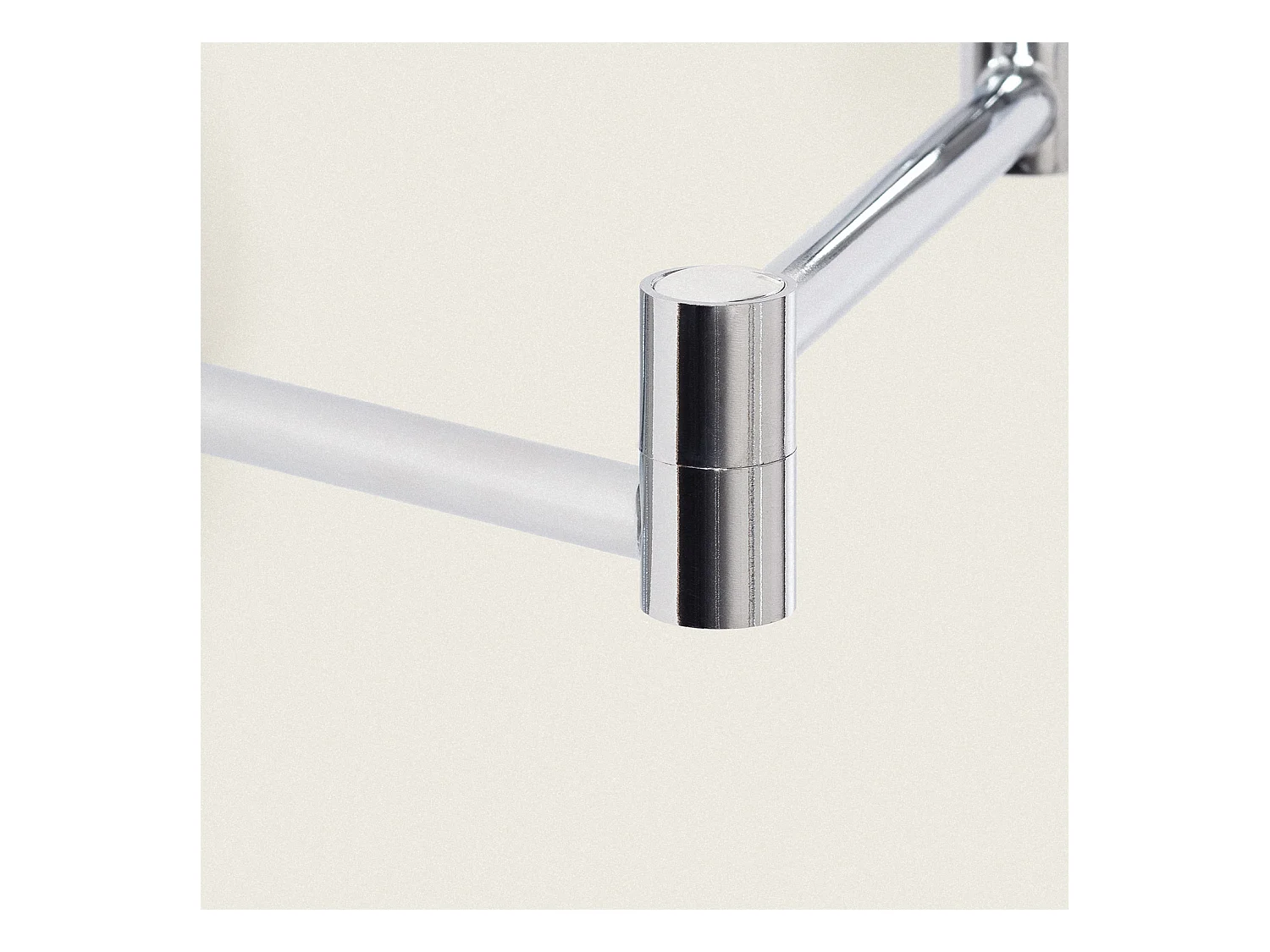 Lámpara de Pared Metal Kanpi Conne Negro