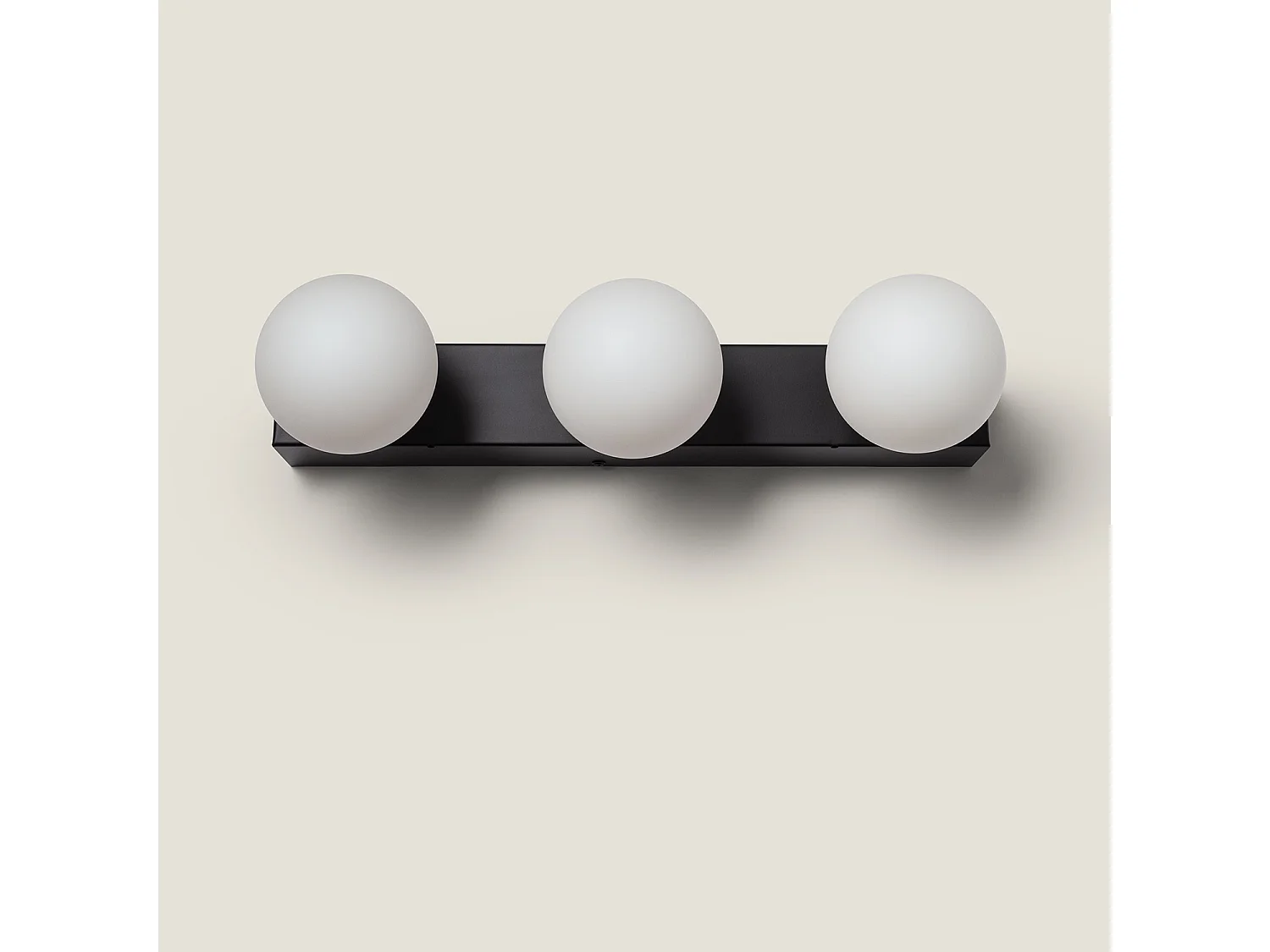 Lampe Murale Salle de Bain Métal 3 Spots Aizkra Noir