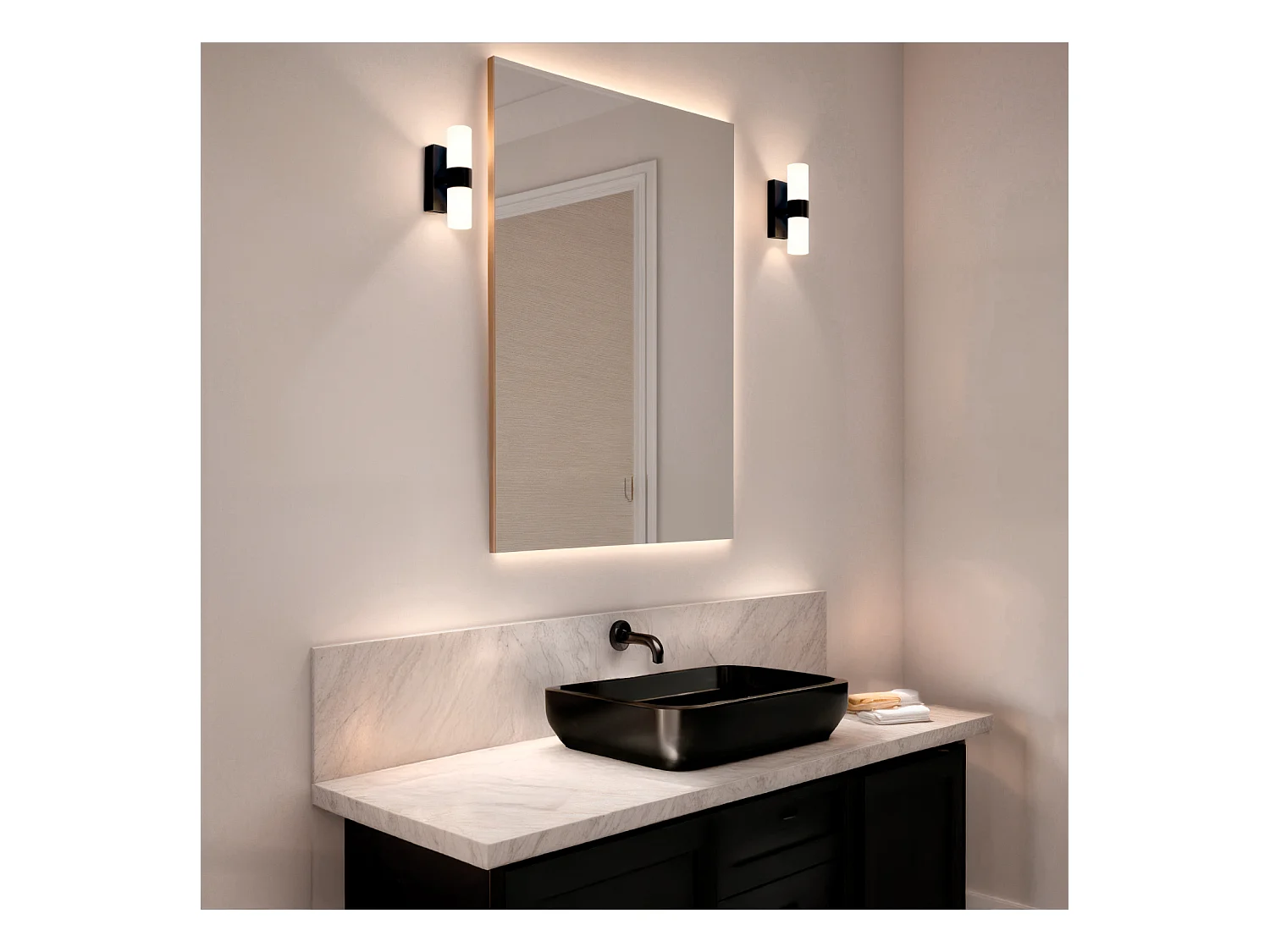 Aplique de Pared Baño Aluminio y PC Avery Negro