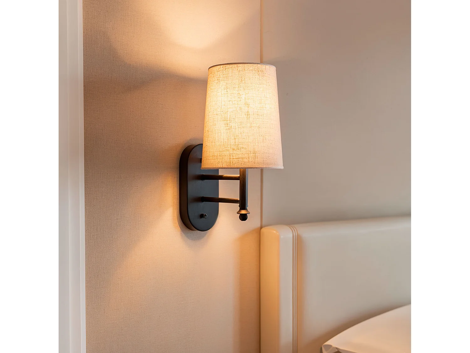 Lampe Murale Métal Watary Cône Beige
