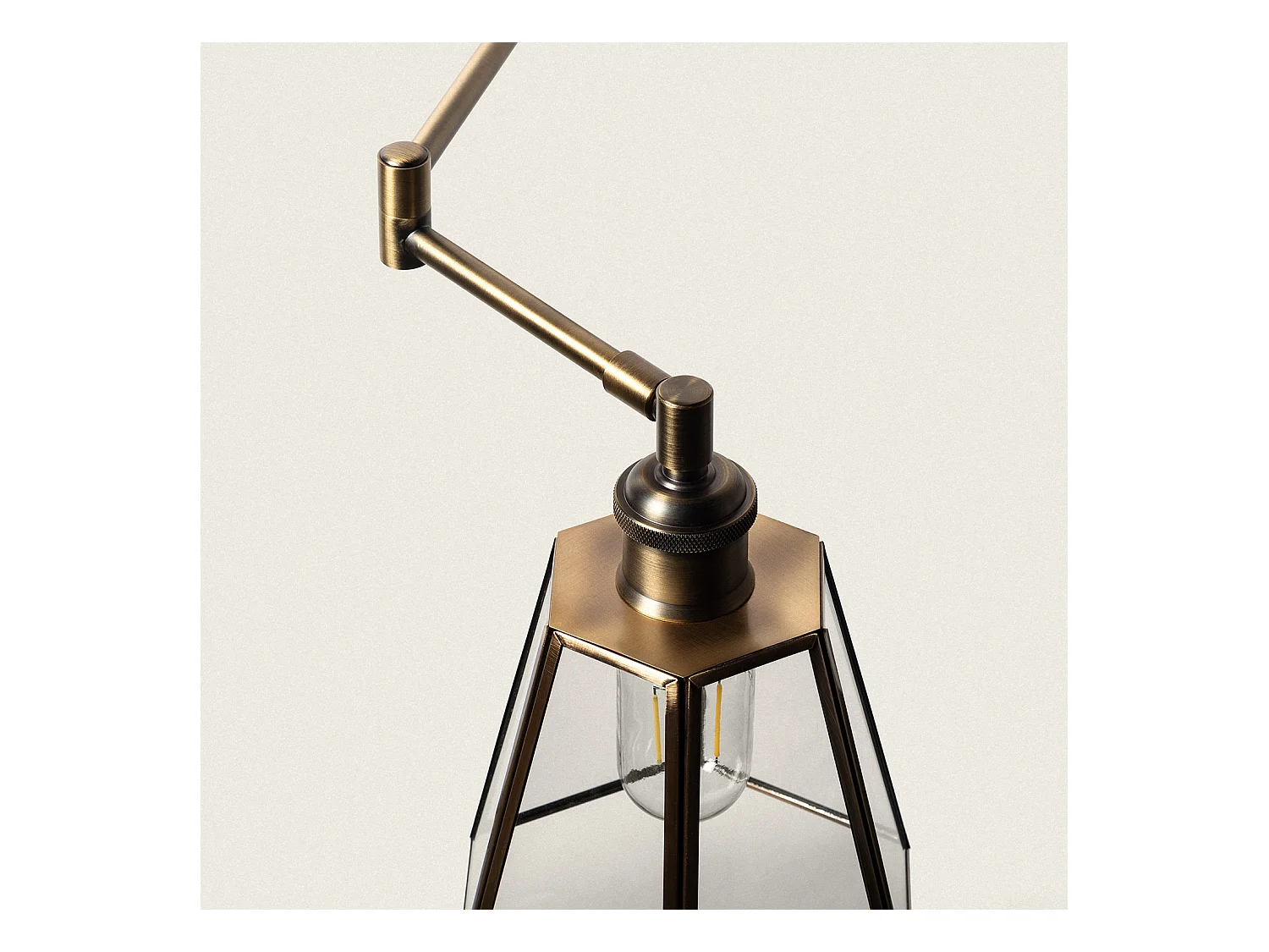 Lámpara de Pared de Metal y Cristal Brontom Dorado