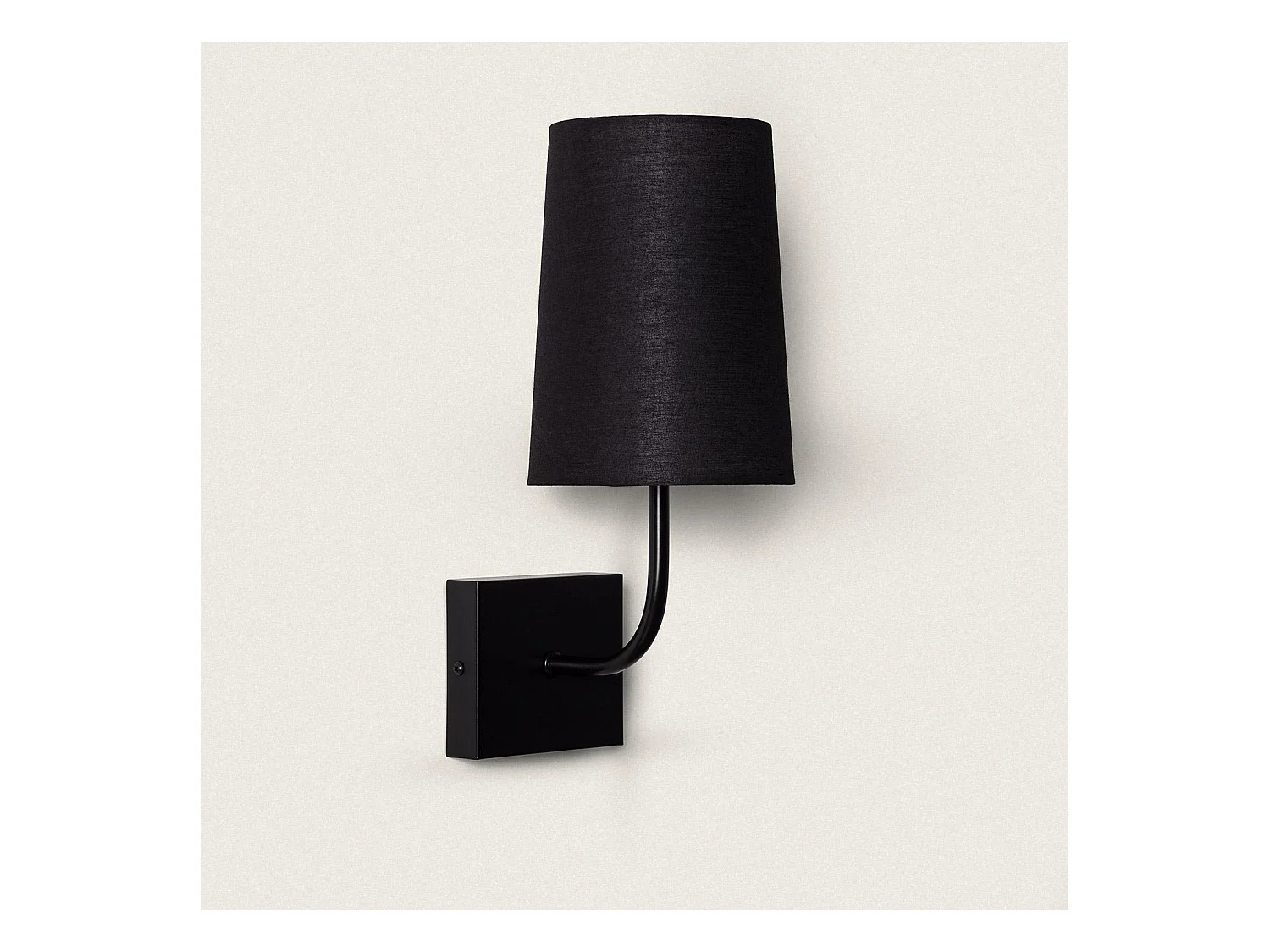 Lámpara de Pared Metal Wollen Conne M Negro