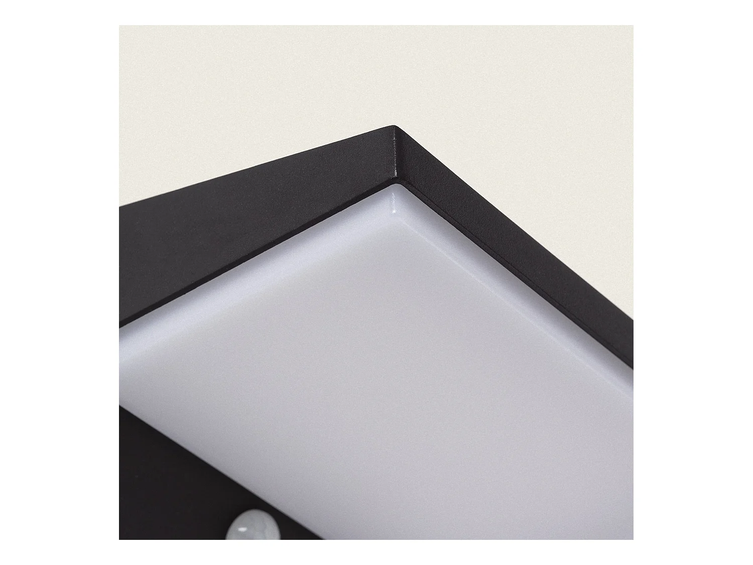 Applique da Parete per Esterni Solare LED 5W Alluminio con Sensore di Movimento Ivar Nero