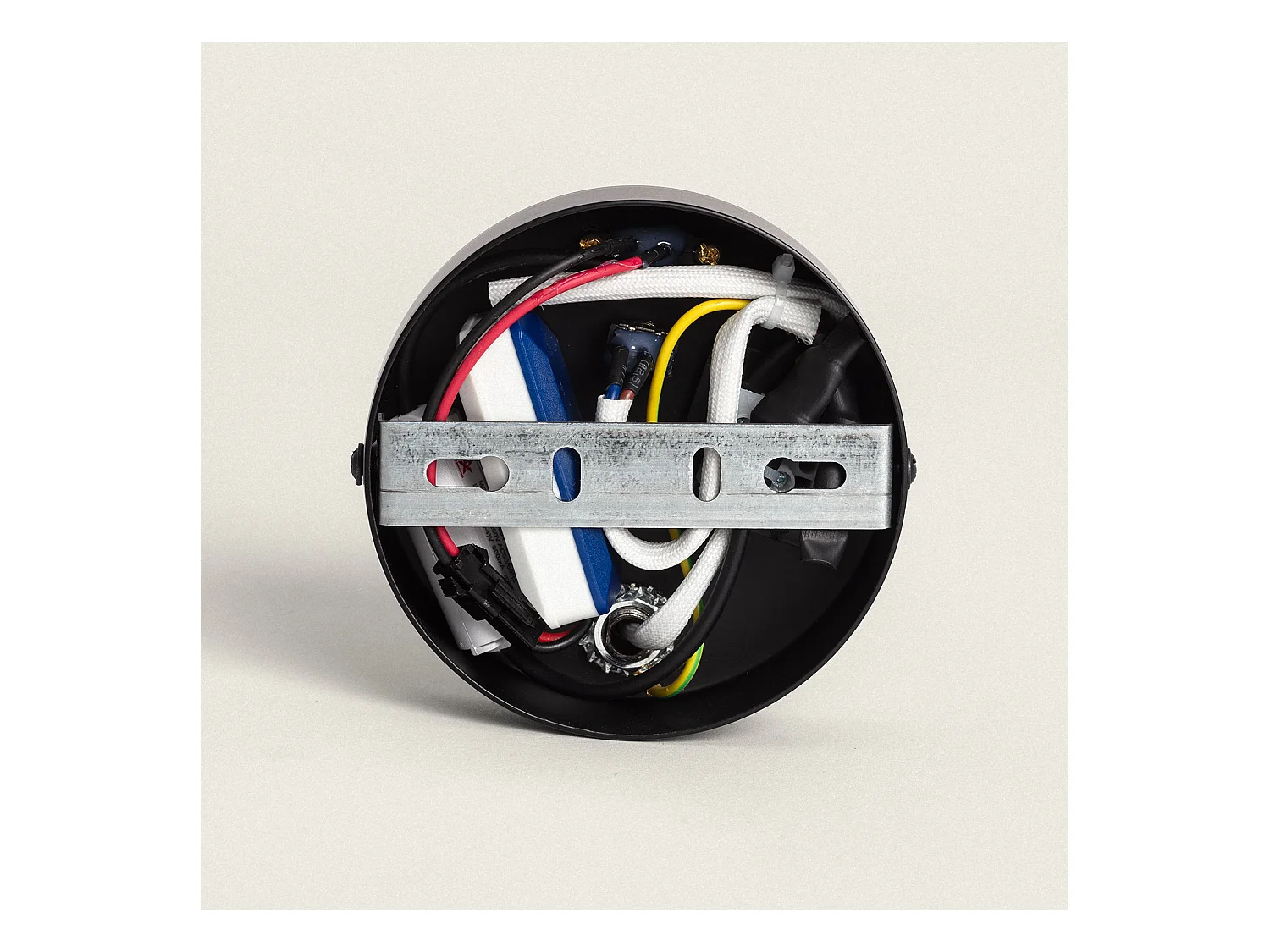 Lampe Murale LED 2.5W Ronde Aluminium avec Port USB Gazny Noir mat