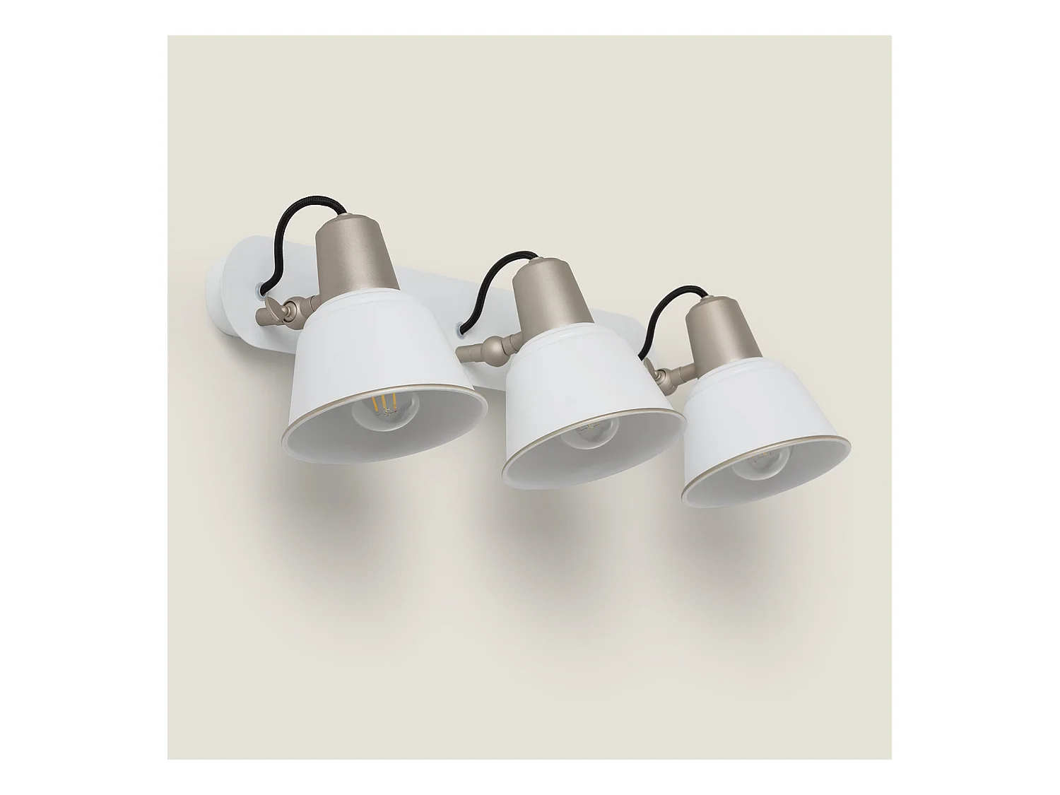 Lampe Murale Salle de Bain Métal 3 Spots Birzay Blanc