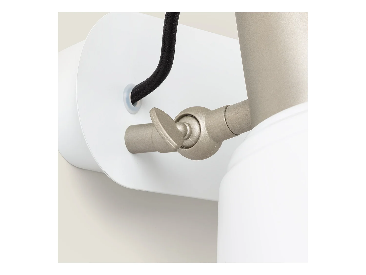 Lampe Murale Salle de Bain Métal 3 Spots Birzay Blanc