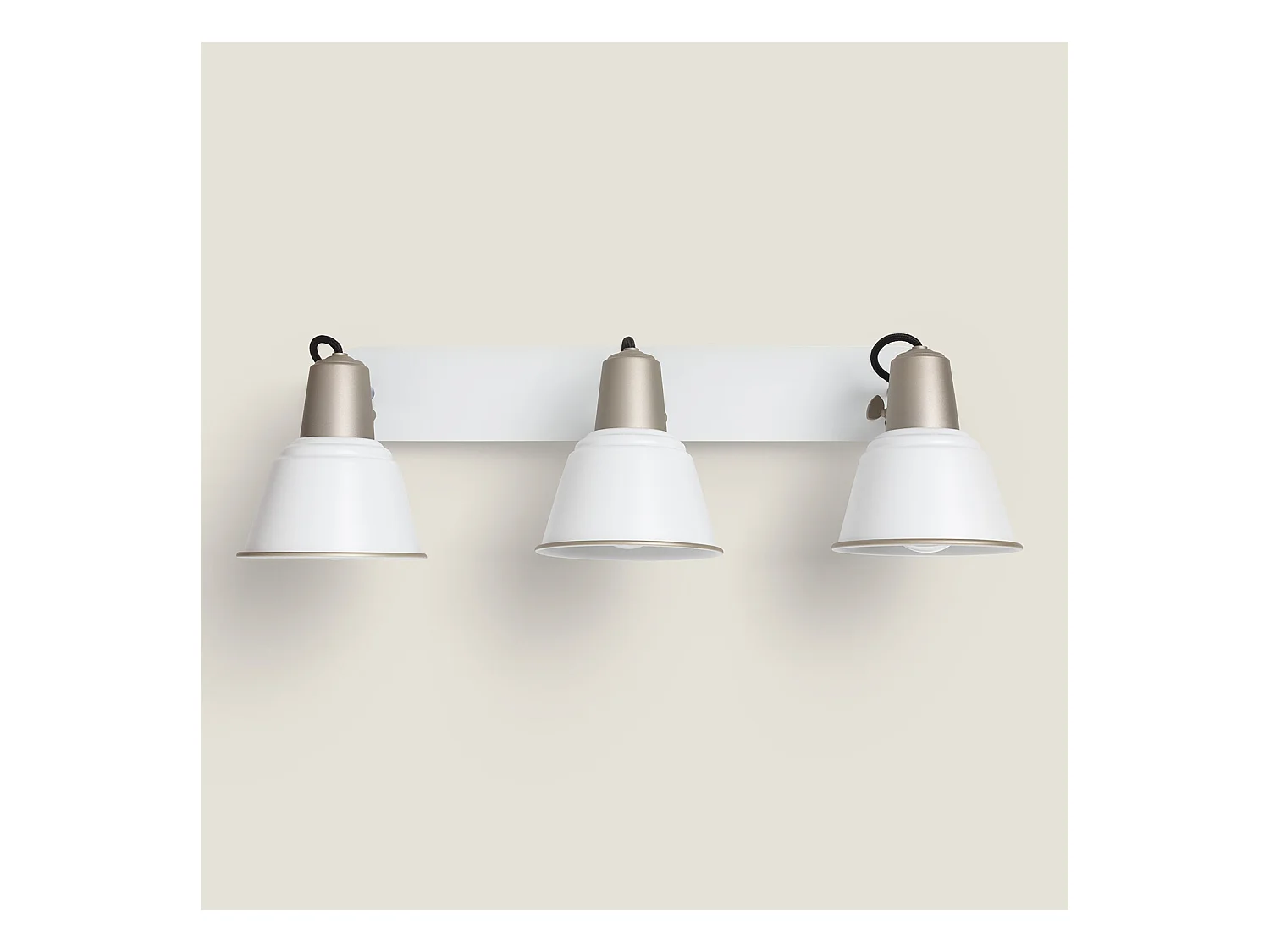 Lampe Murale Salle de Bain Métal 3 Spots Birzay Blanc