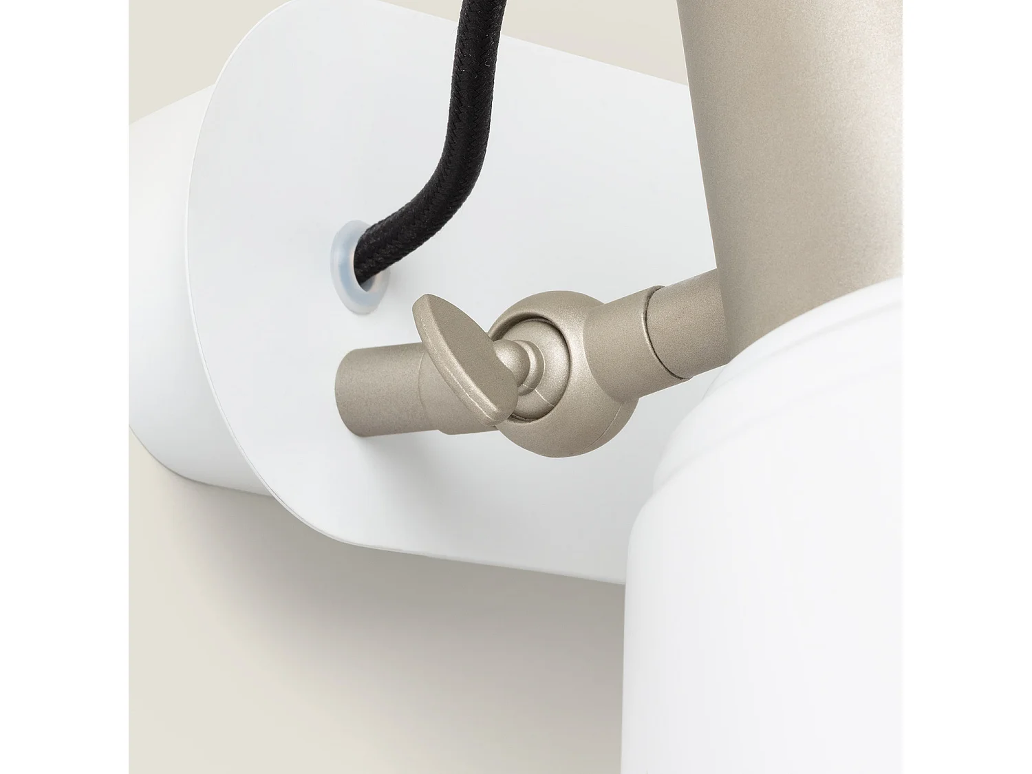 Lampe Murale Salle de Bain Métal 3 Spots Birzay Blanc