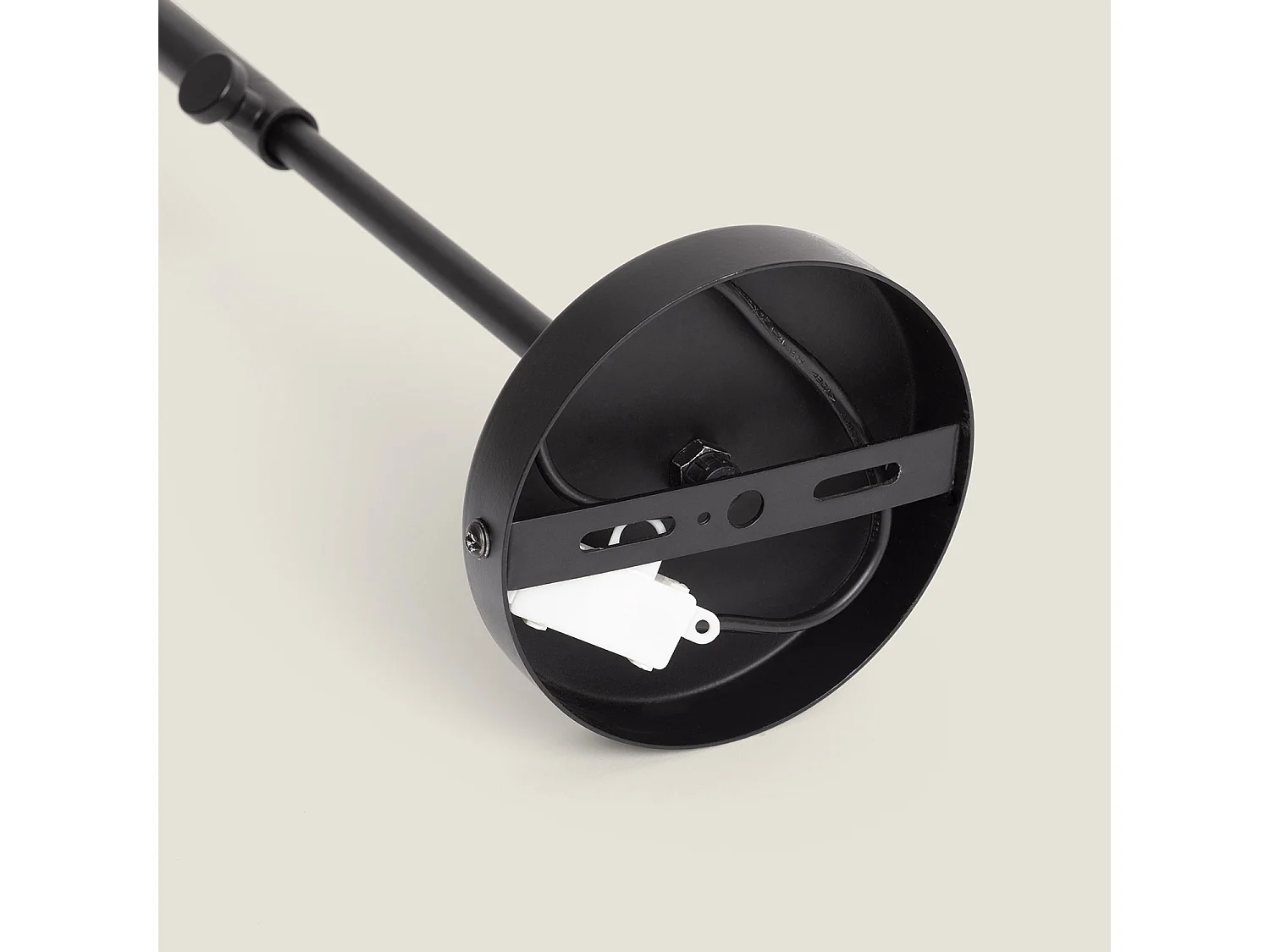 Lámpara de Techo Metal y Traventino Bradwall Negro