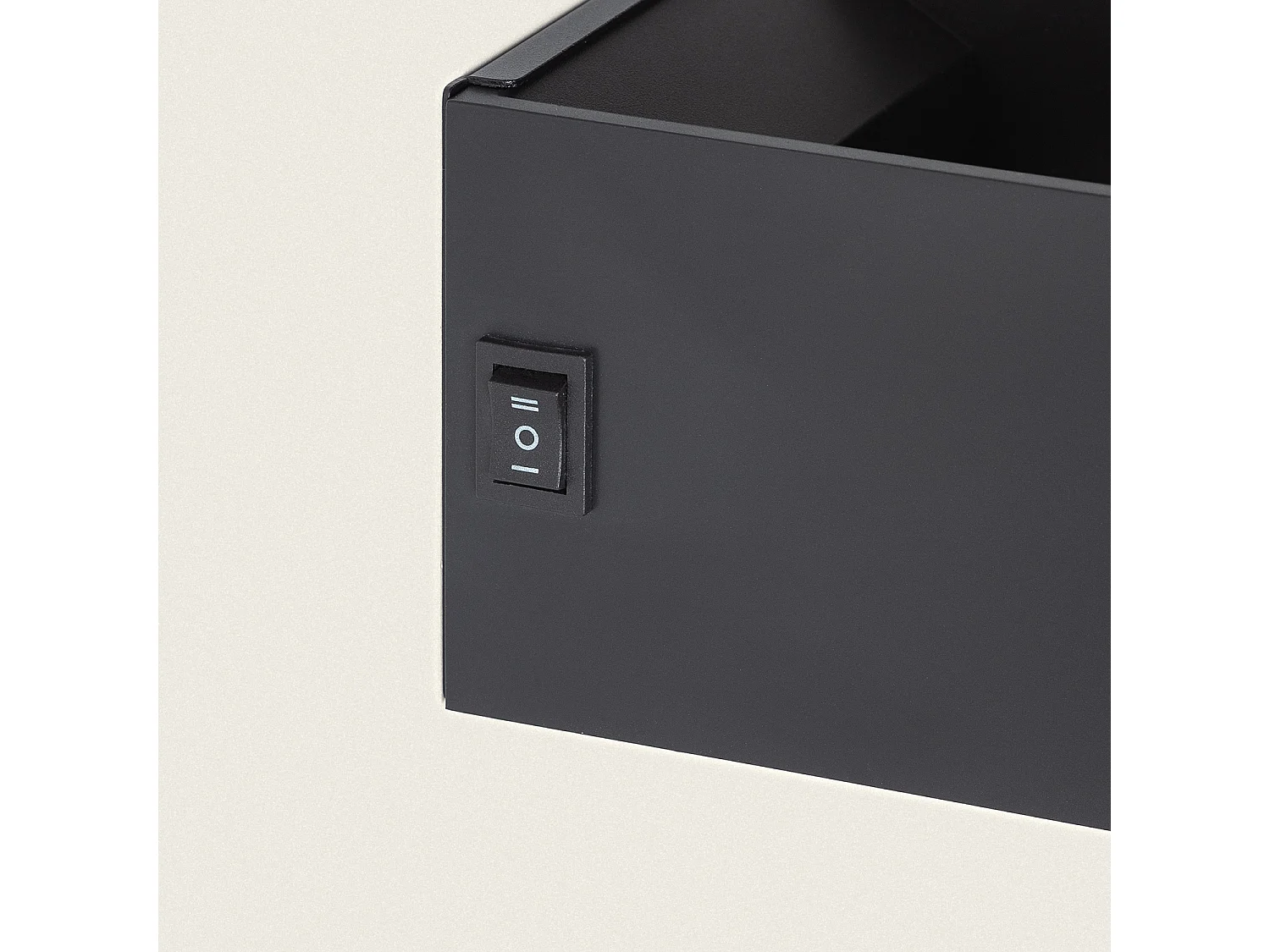 Applique Murale LED Métal avec Batterie Rechargeable USB Cinnia Noir