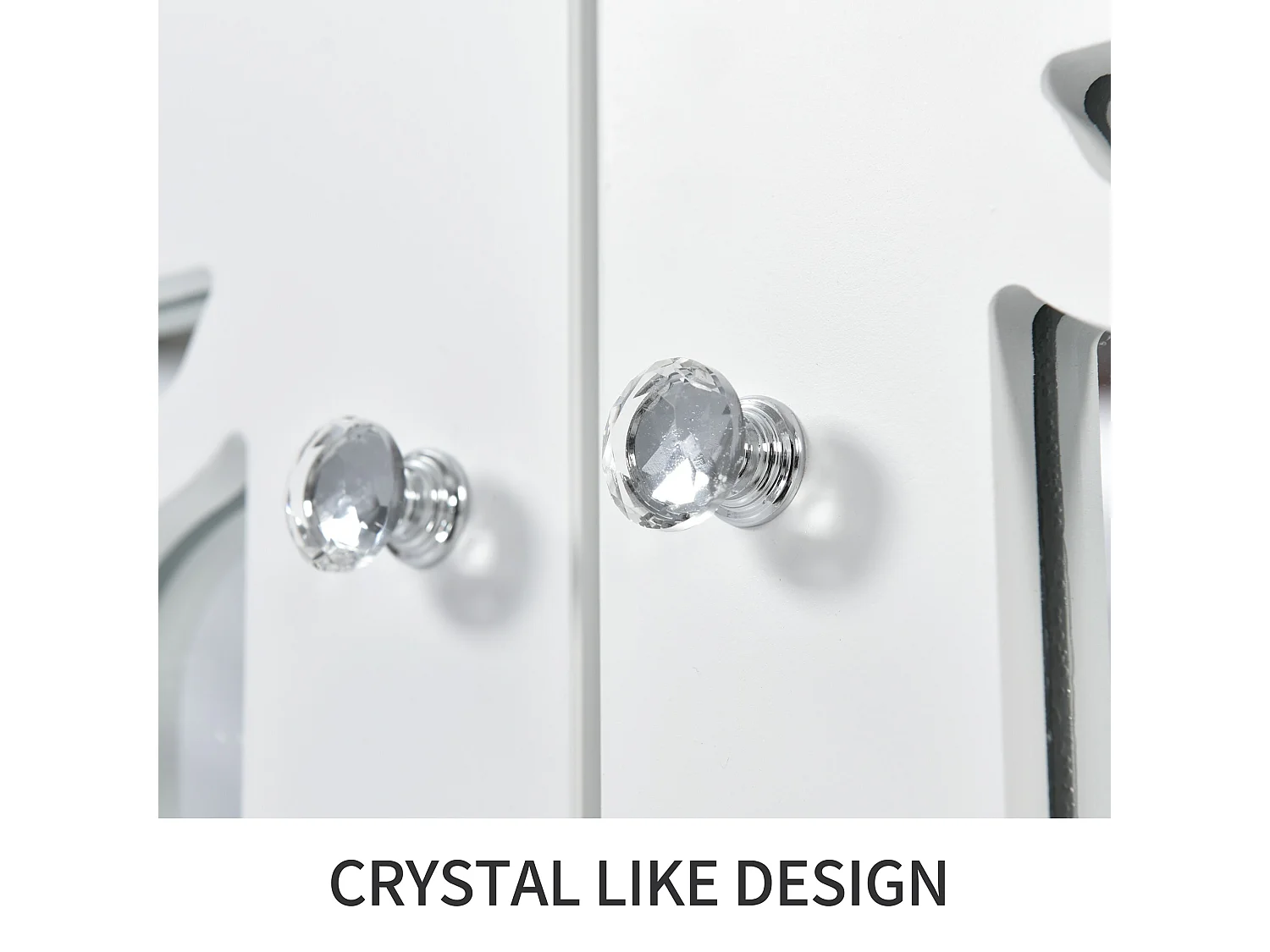 URBAN MEUBLE Buffet blanc design 4 portes miroir motif géométrique et poignées en cristal froid 160*40*84cm