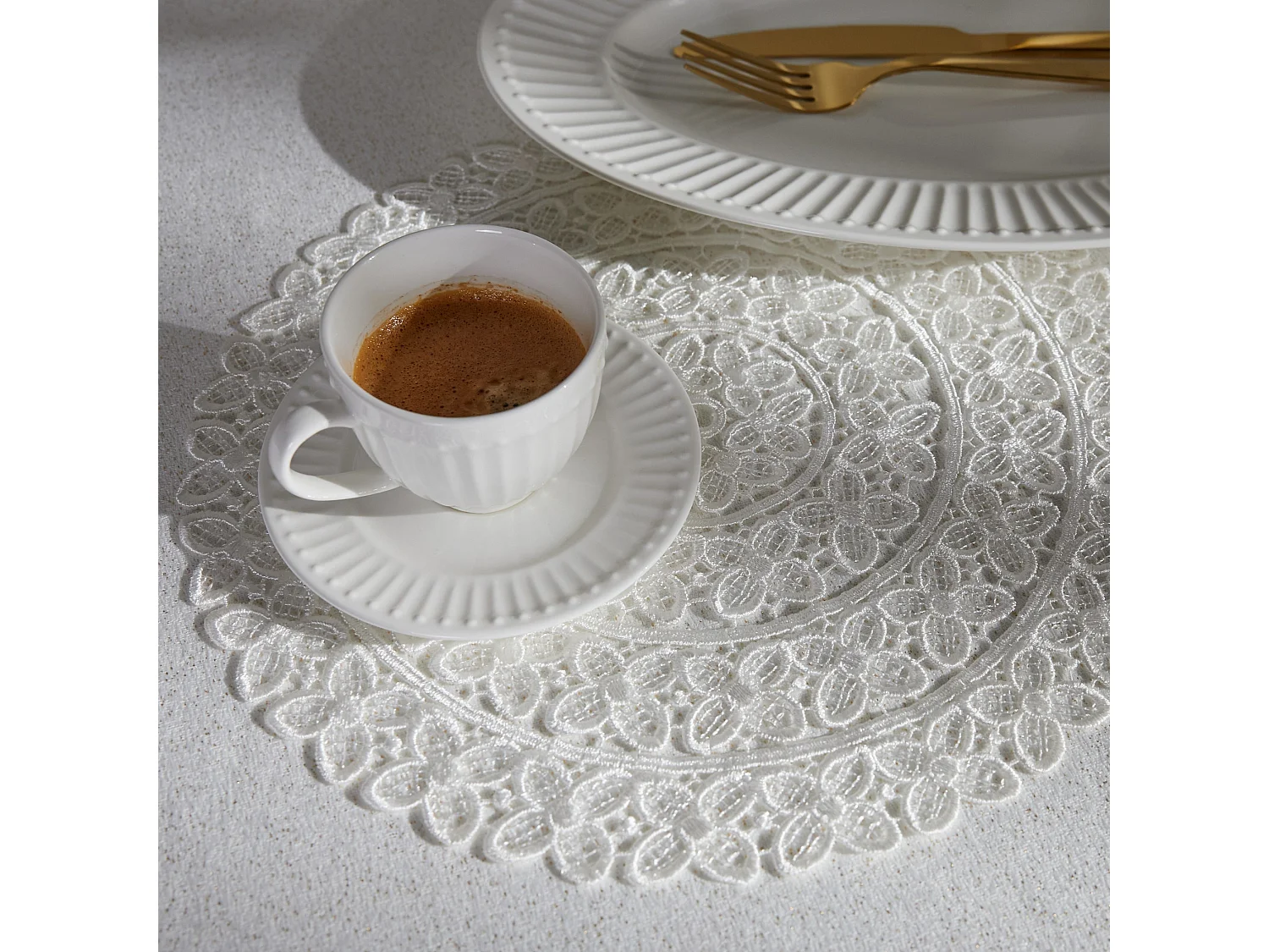 Mitteldecke Filia Mittel Ecru 30