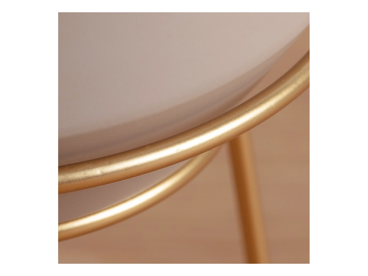 Elegante Eisen-Blumentopfabdeckung in Hellbraun