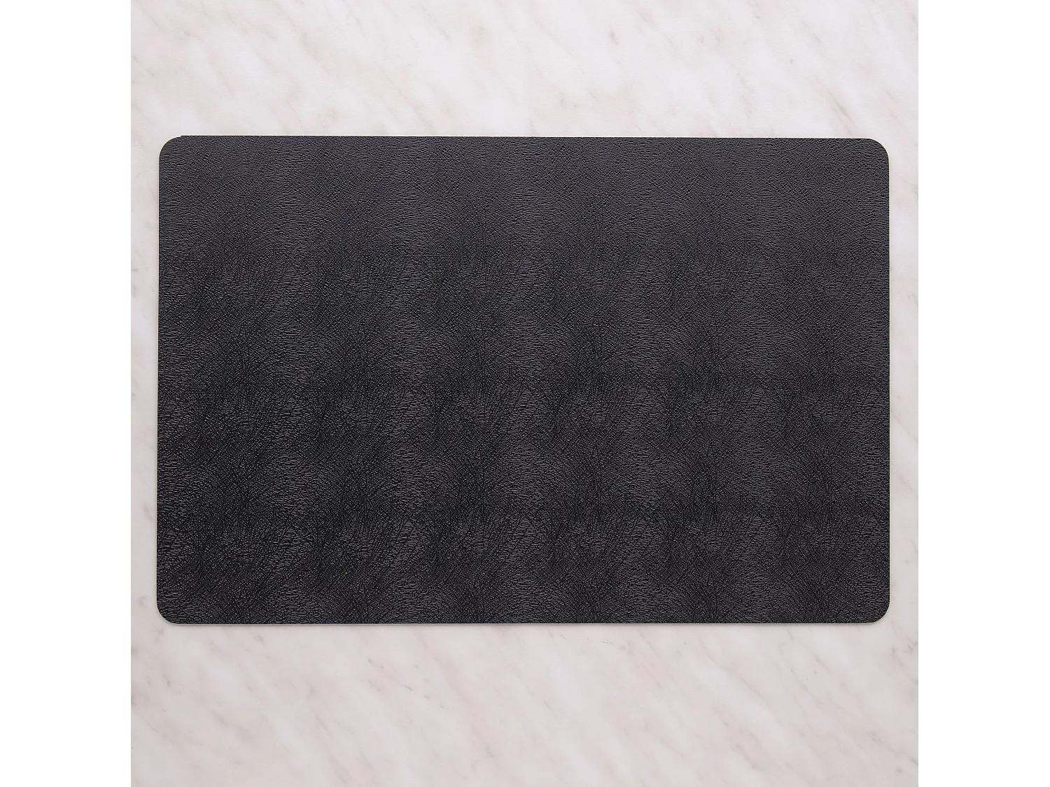 Set de Table Décoratif Bowena en PVC Noir Moyen 45 x 30