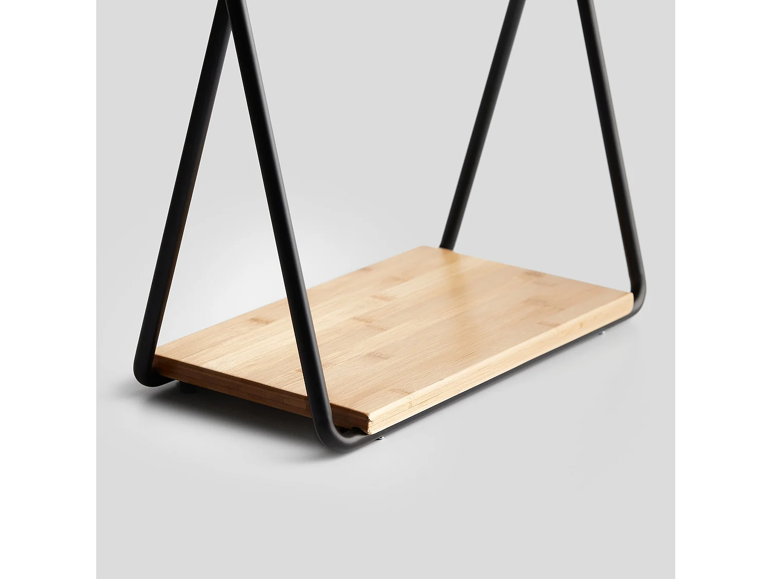 Halterung Zenos mittelschwarz 82x50x24.5