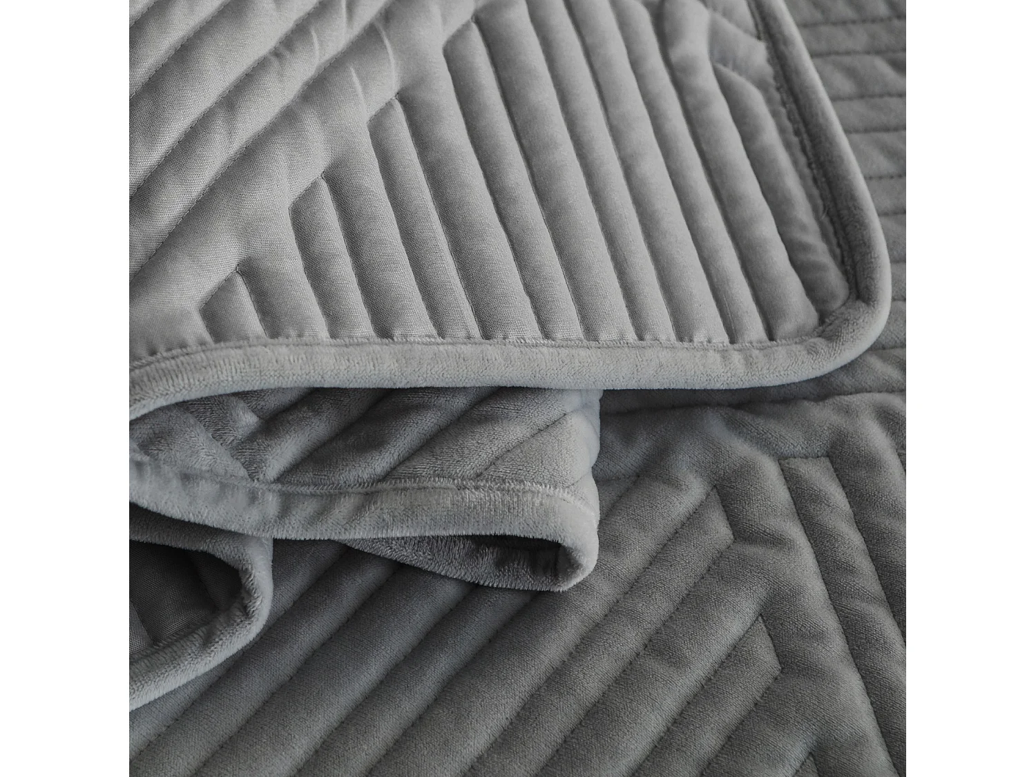 Elegante Tagesdecke Minister, 200x220 cm, Hellgrau