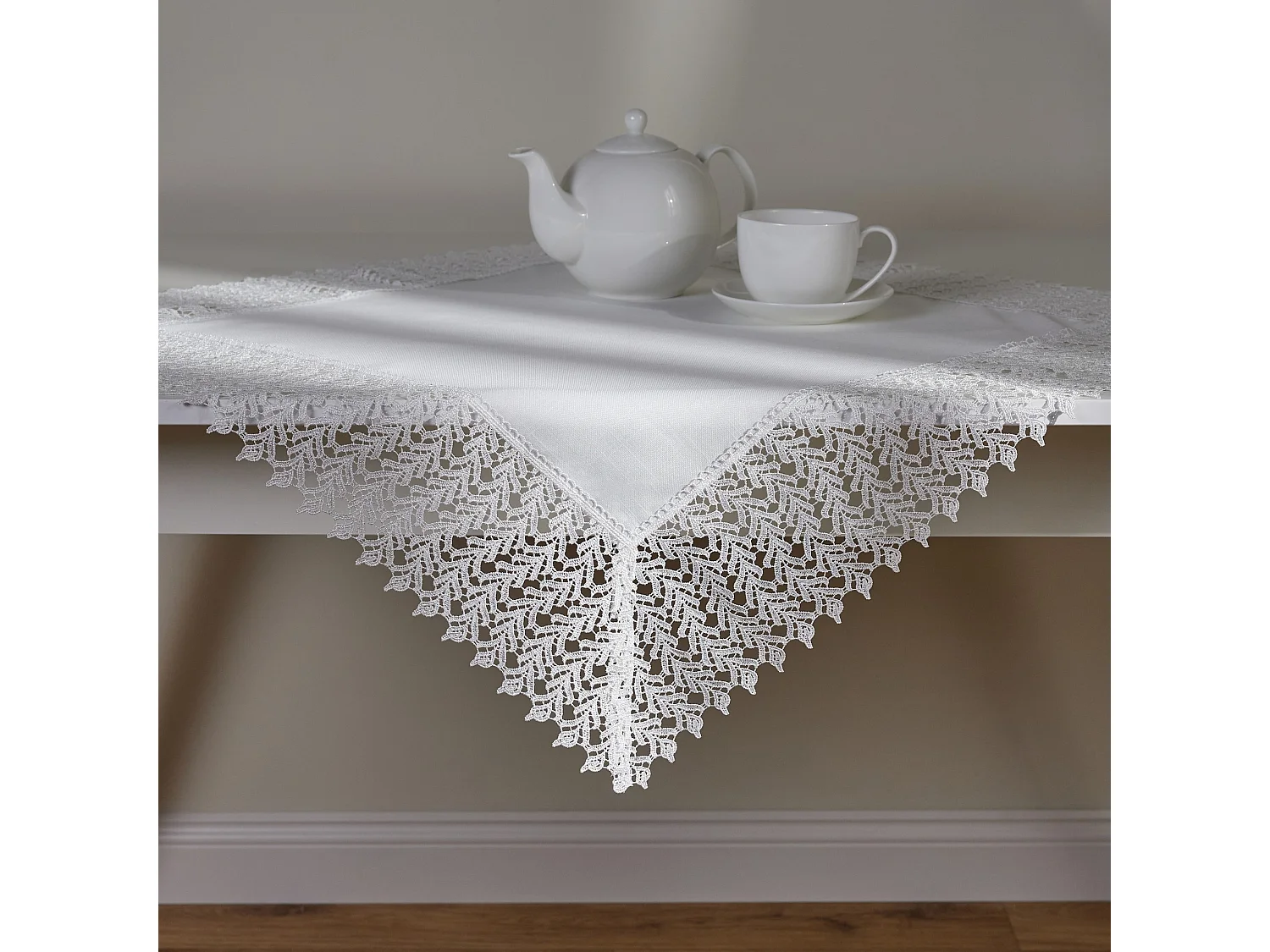 Tischdecke Bernadette mittelweiß 80 x 80cm