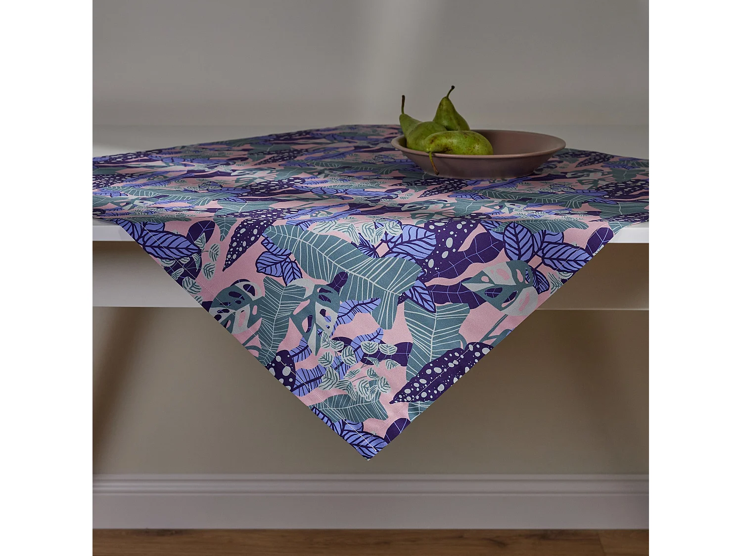 Tischdecke Hazel mittelviolett 80x80