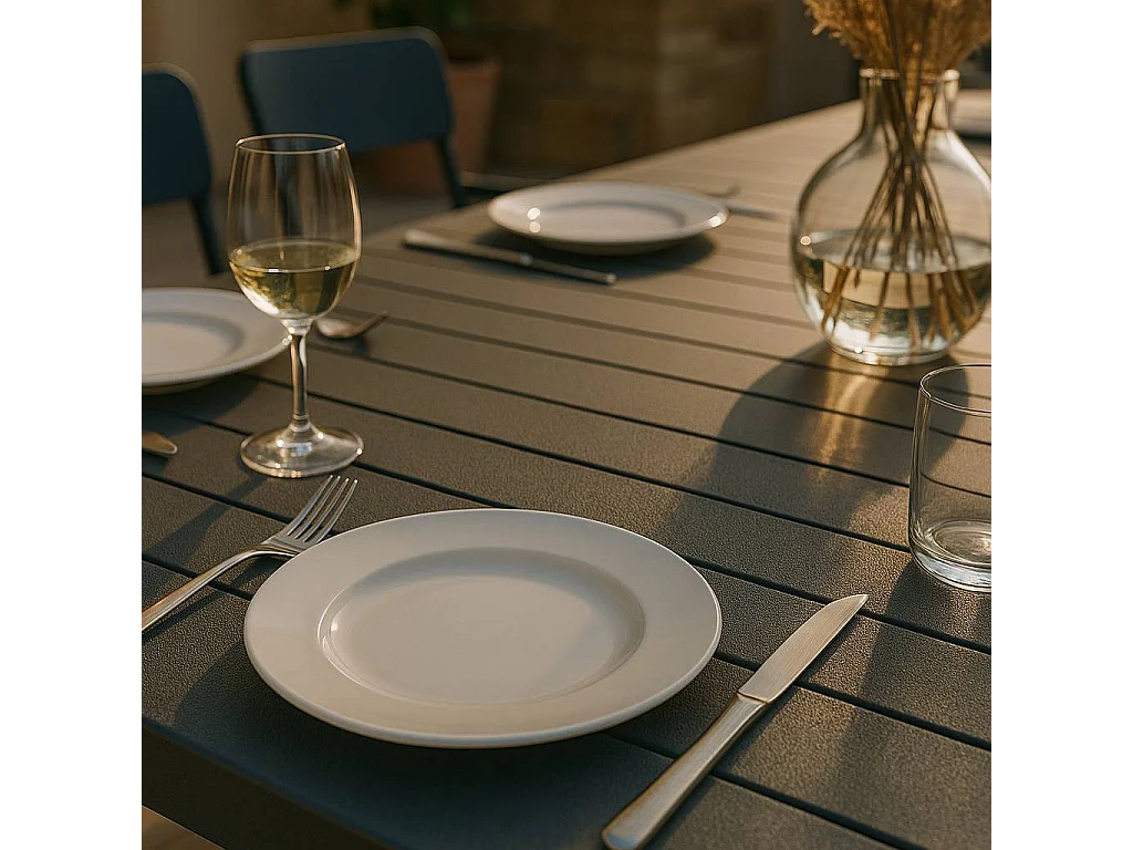 Table de jardin en aluminium rectangulaire gris Kaïa