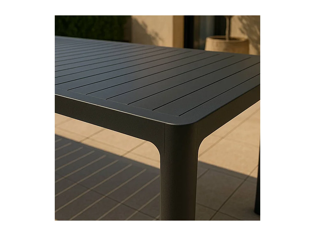 Table de jardin grise en aluminium Kaïa
